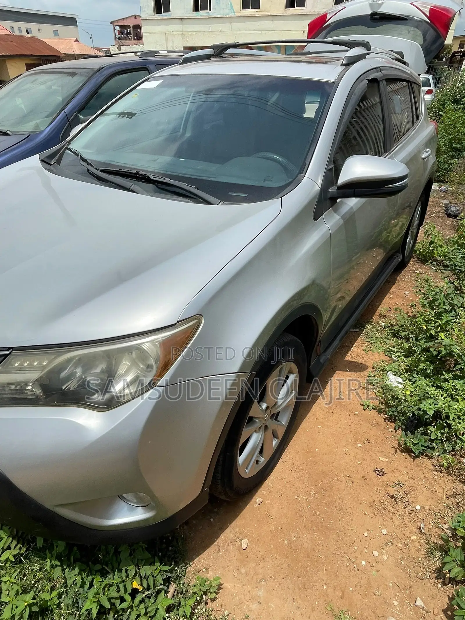 Toyota RAV4 XLE FWD (2.5L 4cyl 6A) 2013 Silver