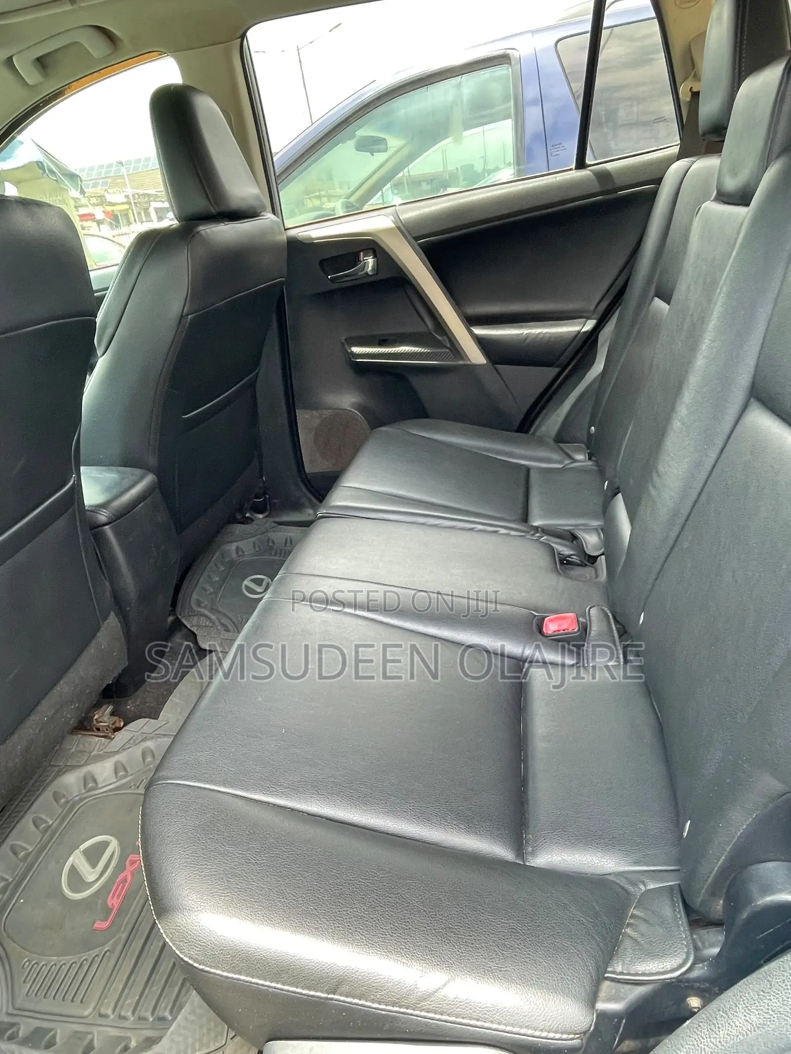 Toyota RAV4 XLE FWD (2.5L 4cyl 6A) 2013 Silver
