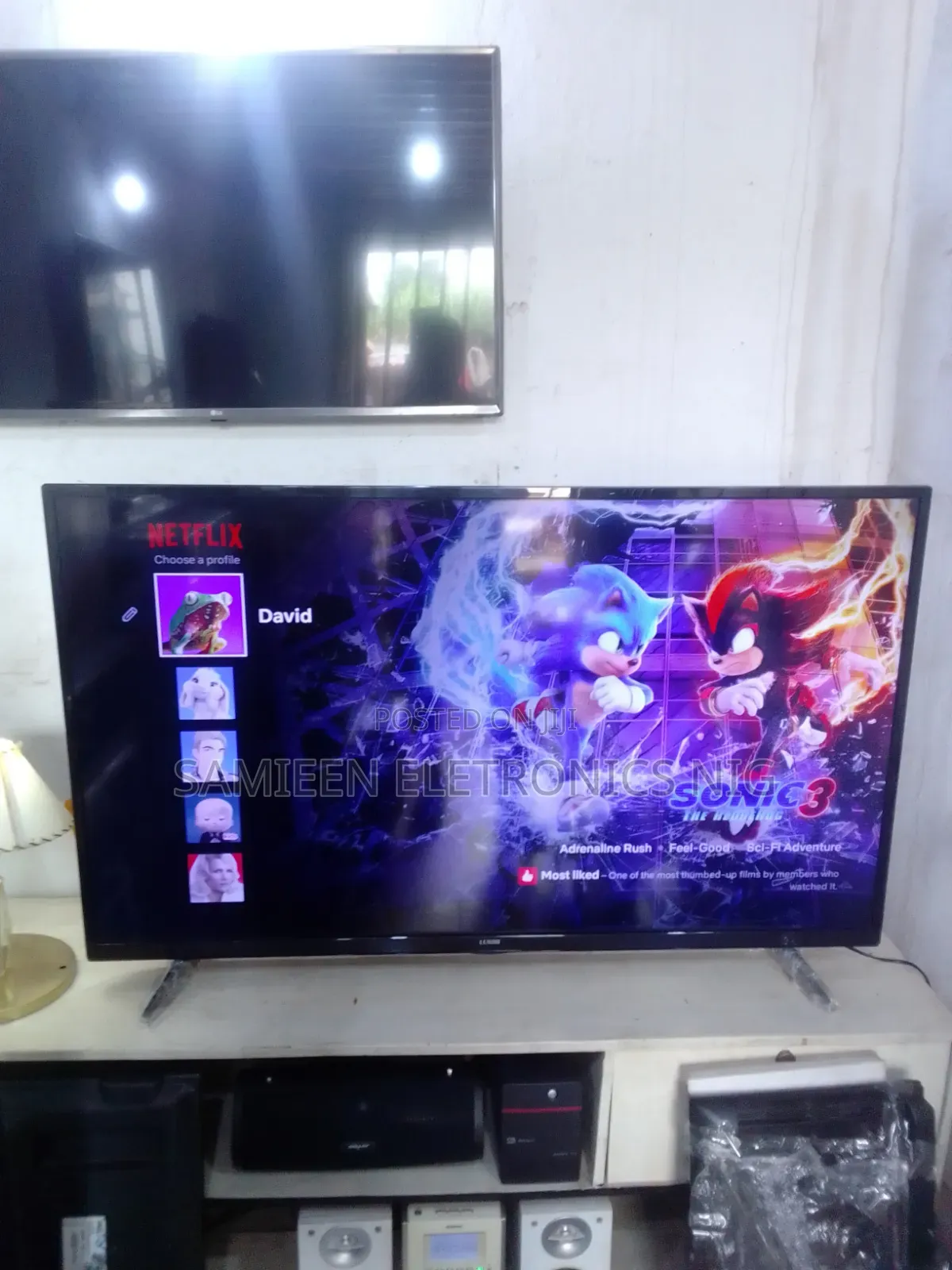 Newly Arrived 55inch Luxor UHD Smart TV,With Free Netflix Login,UK