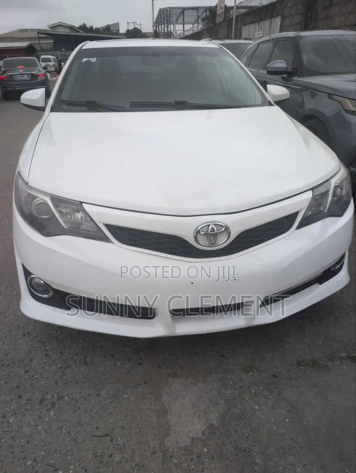 Toyota Camry XLE 4dr Sedan (2.5L 4cyl 6A) 2012 White