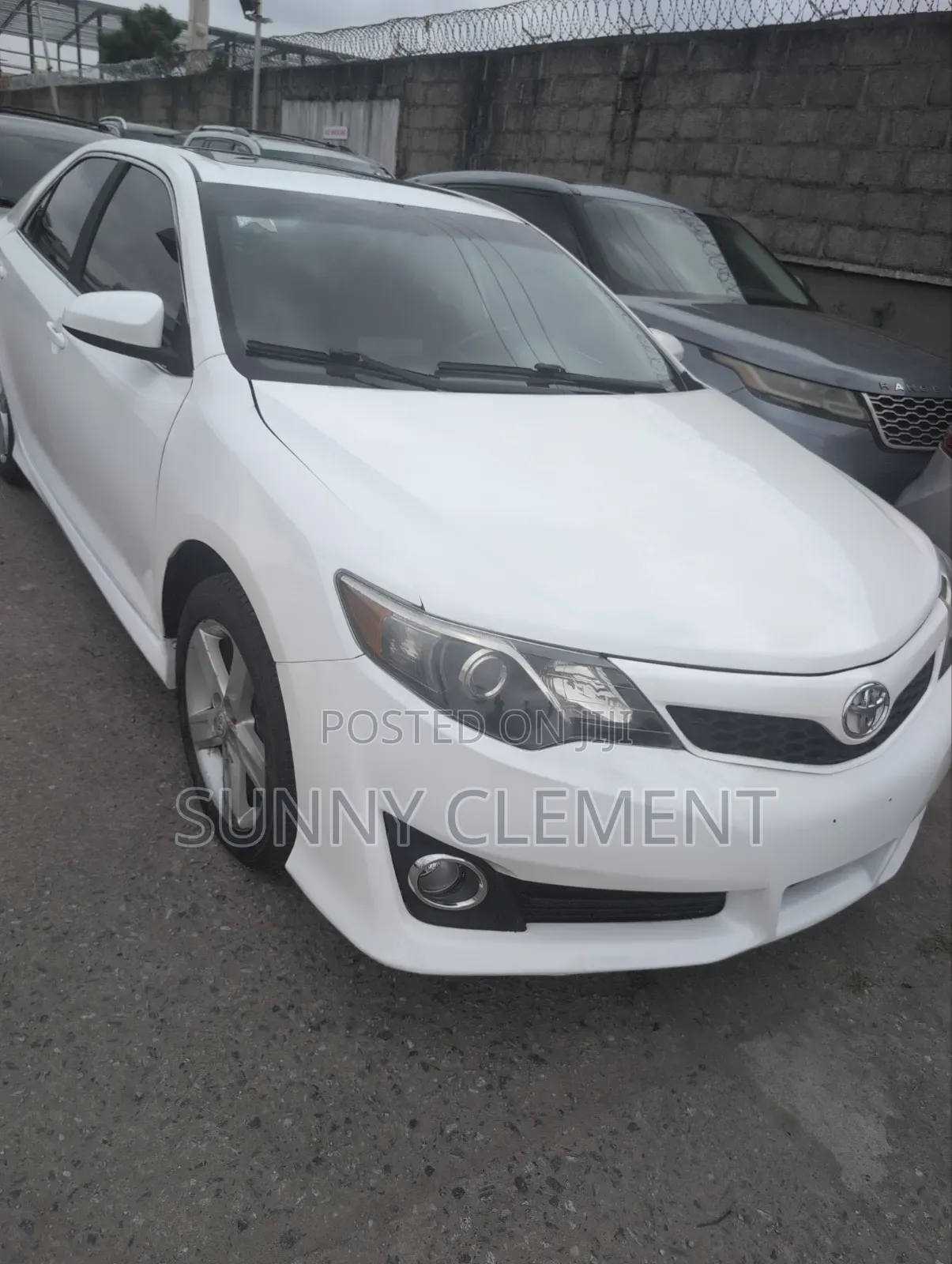 Toyota Camry XLE 4dr Sedan (2.5L 4cyl 6A) 2012 White