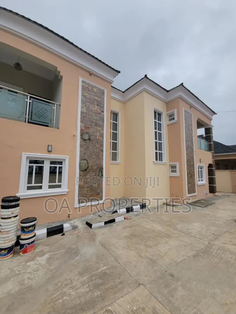 5bdrm Duplex in Kolapo Ishola Gra for rent