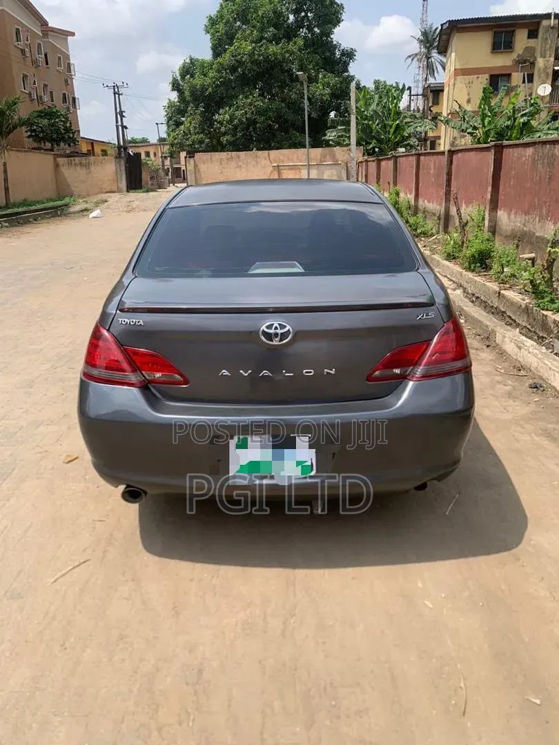 Toyota Avalon XLS 2007 Gray