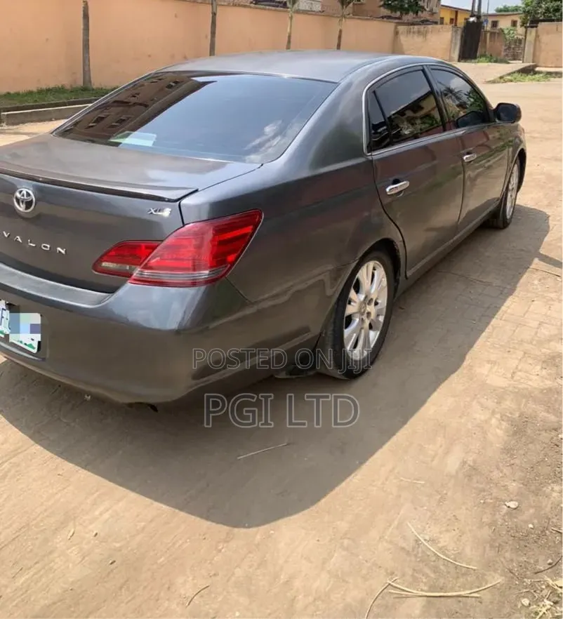 Toyota Avalon XLS 2007 Gray