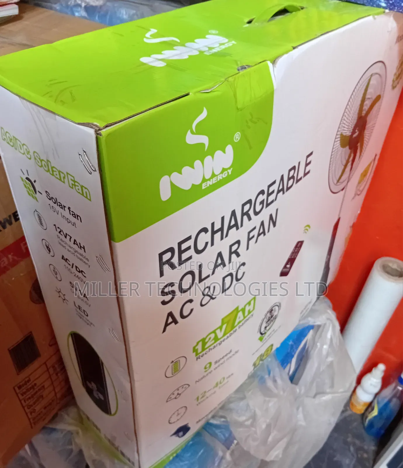 New Upgrade Iwin Rechargeable Solar Fan 18inches