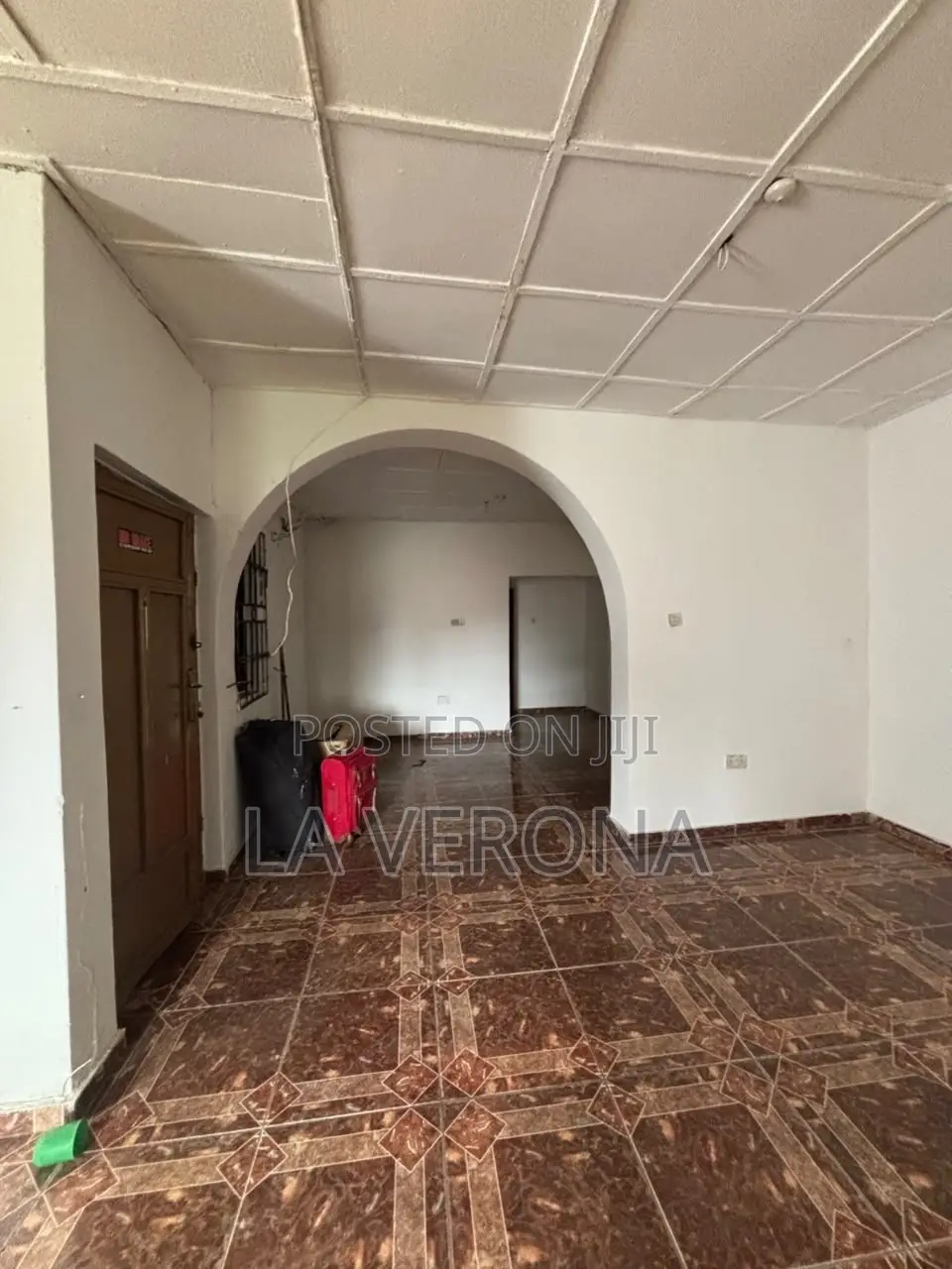 3bdrm Block of Flats in Utako for rent