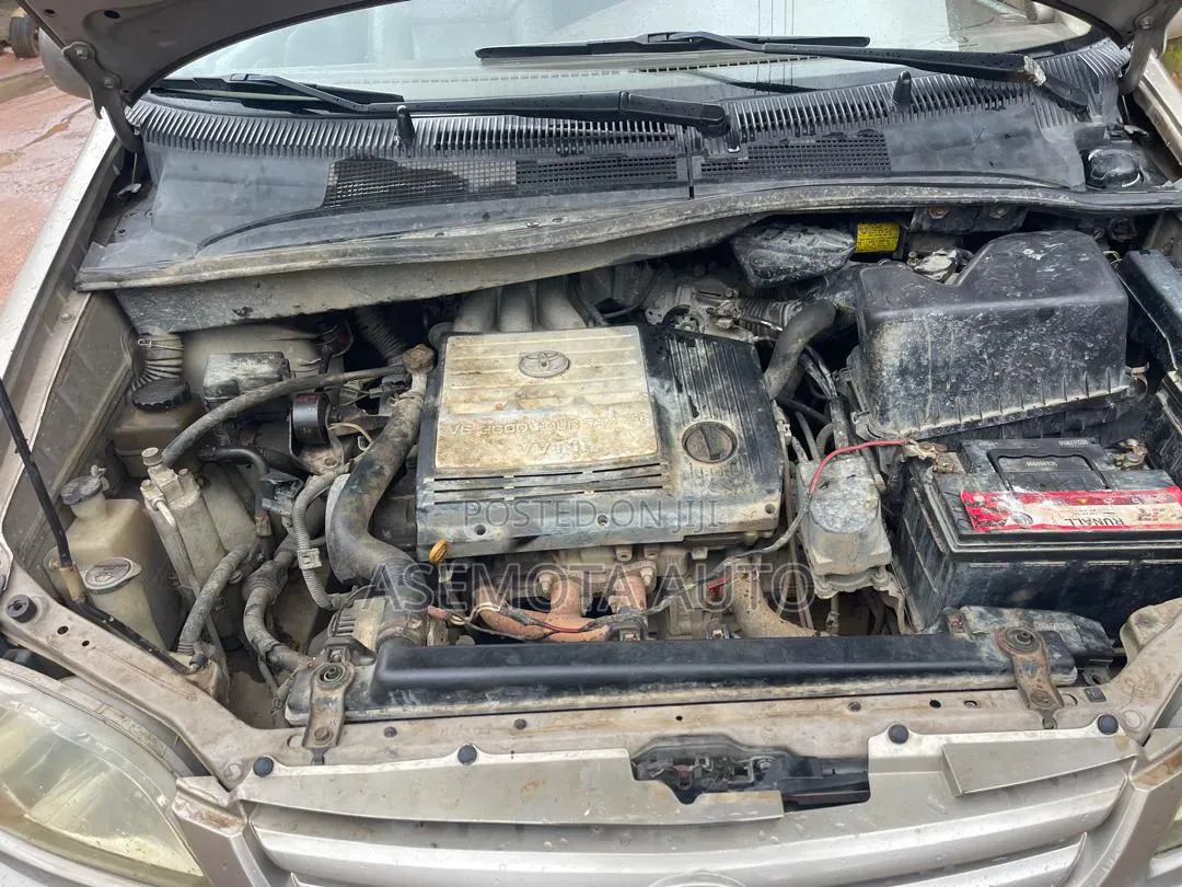 Toyota Sienna XLE 2001 Gold