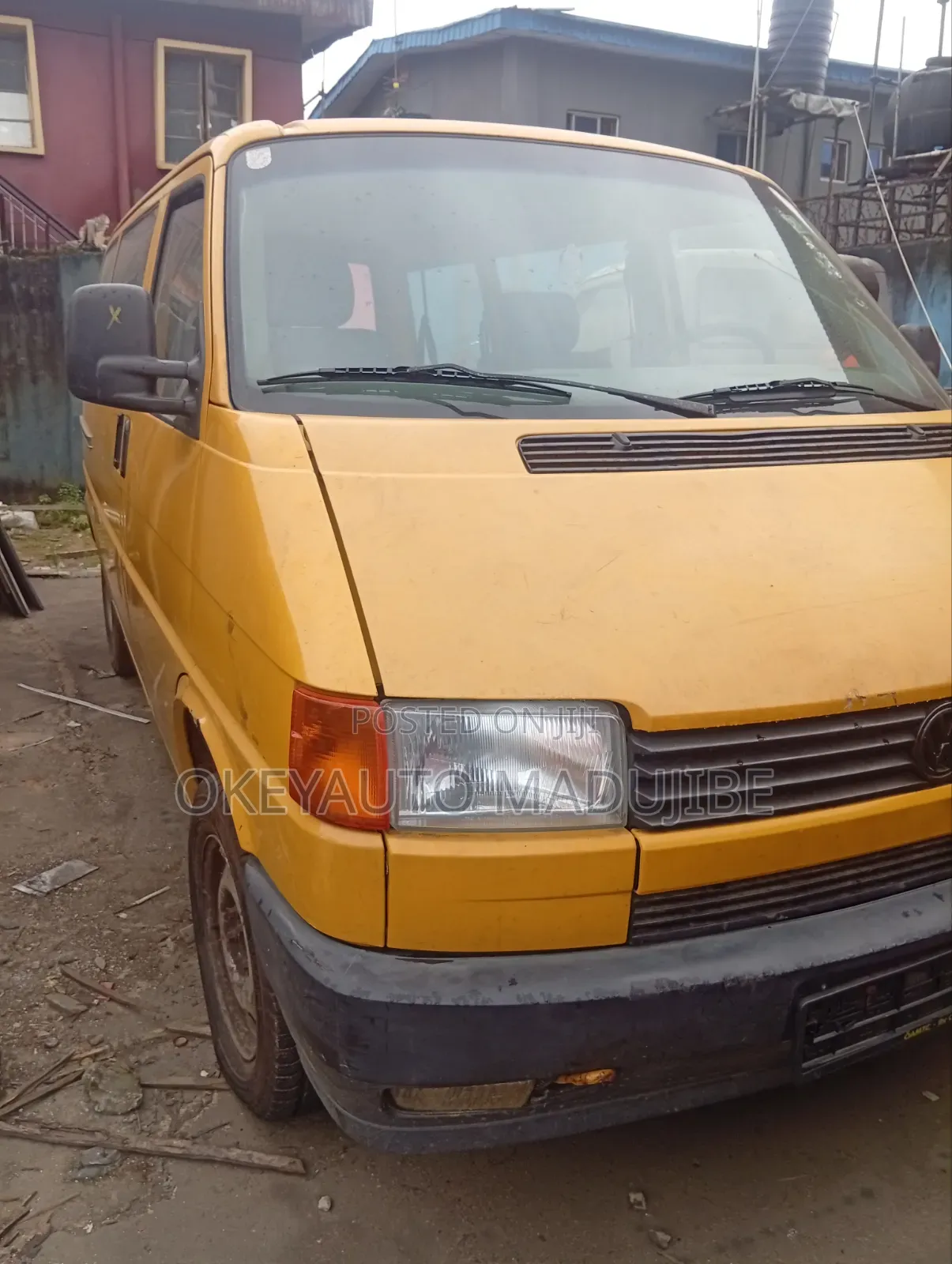Volkswagen Transporter 2005 Yellow