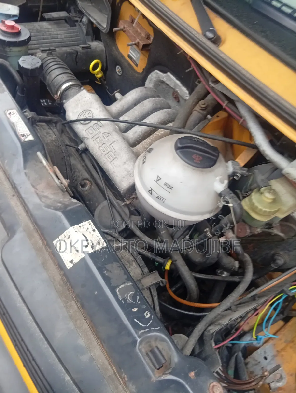 Volkswagen Transporter 2005 Yellow