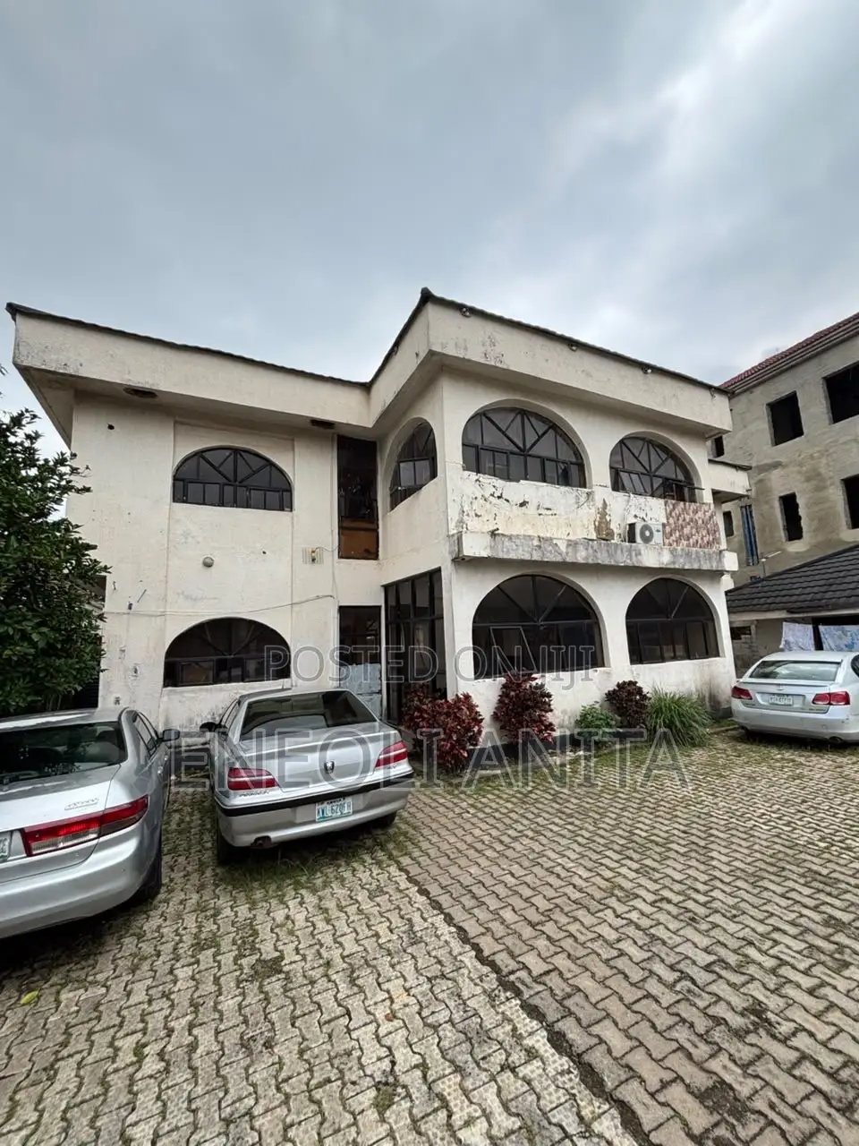 18bdrm Duplex in Wuse for rent