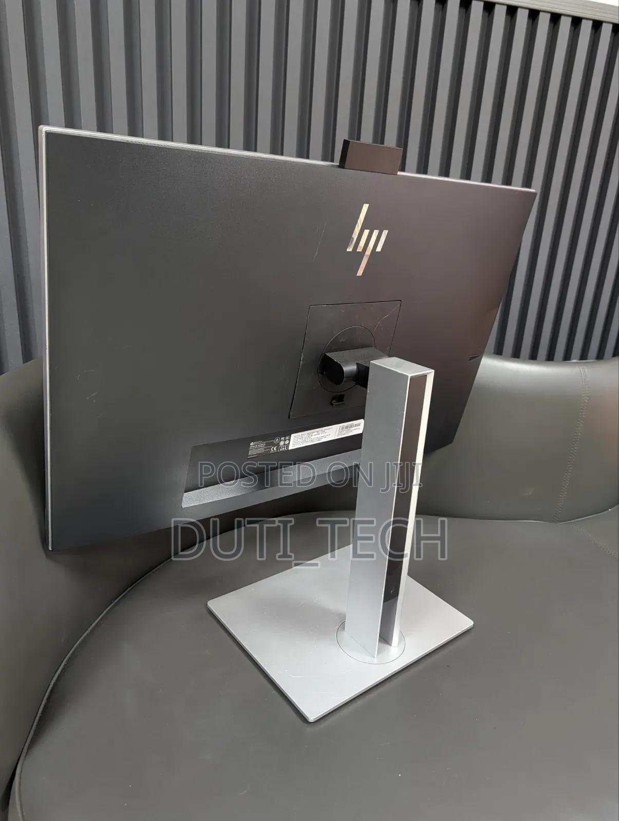 HP 27" FHD Monitor With Built-in Webcam Speaker