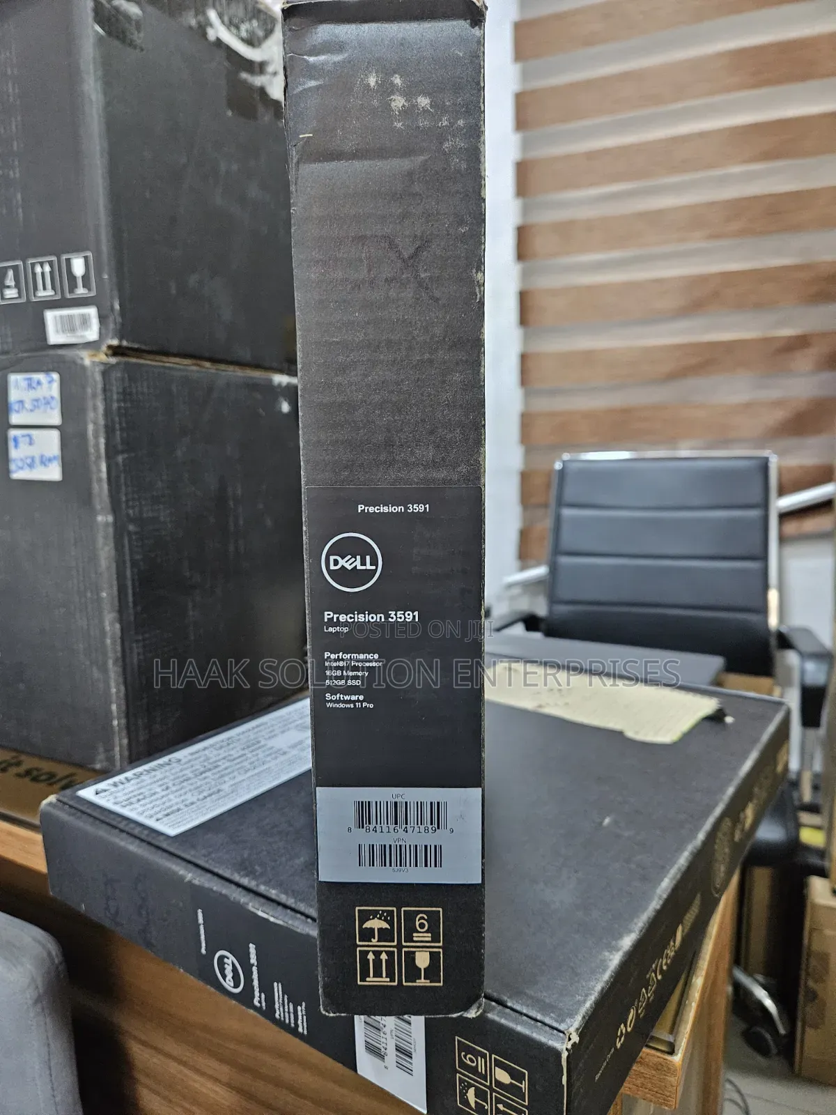 New Laptop Dell Precision 3591 16GB Intel Core Ultra 7 SSD 512GB