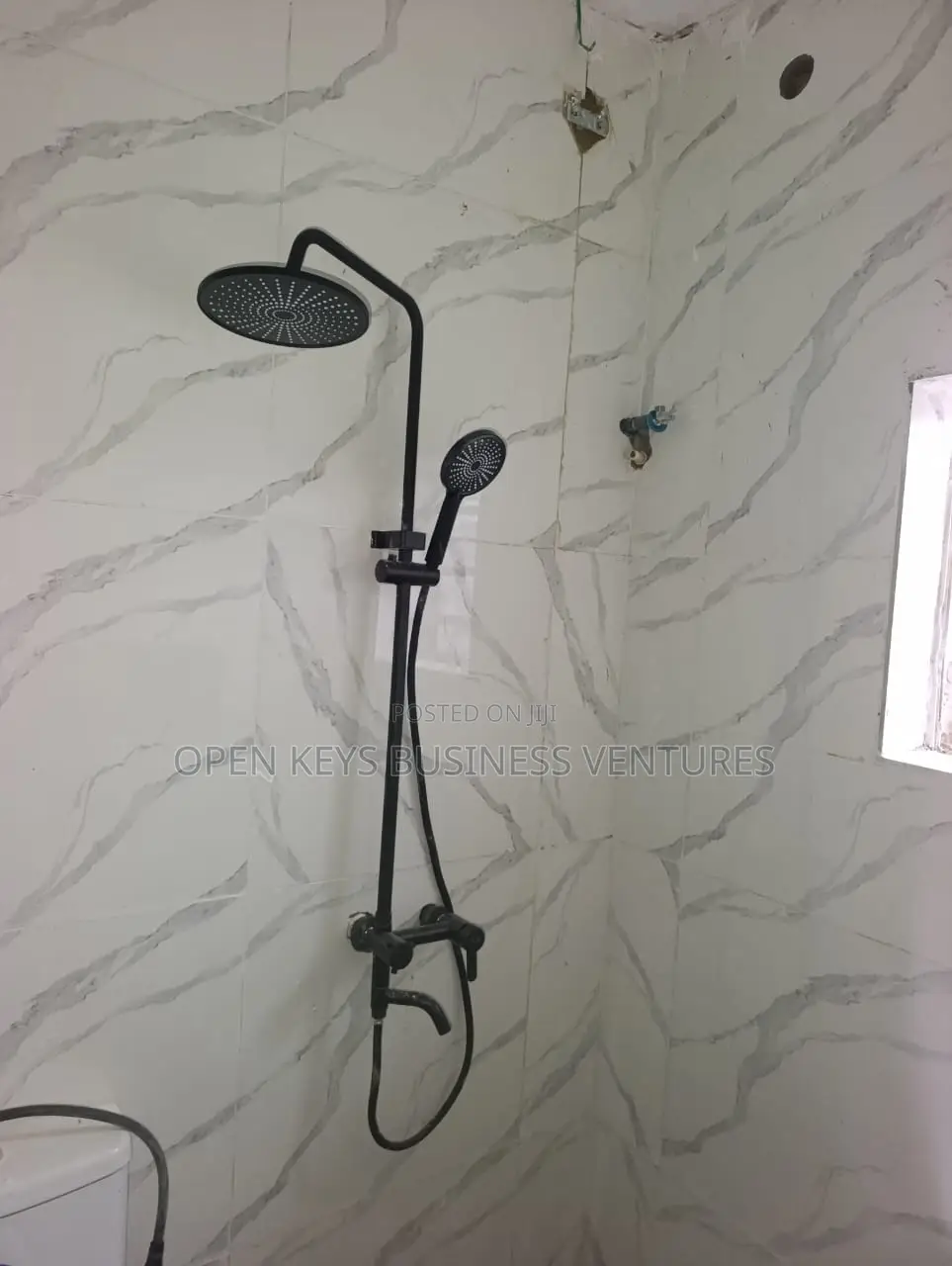 Furnished 3bdrm Apartment in Akala, Akobo for rent