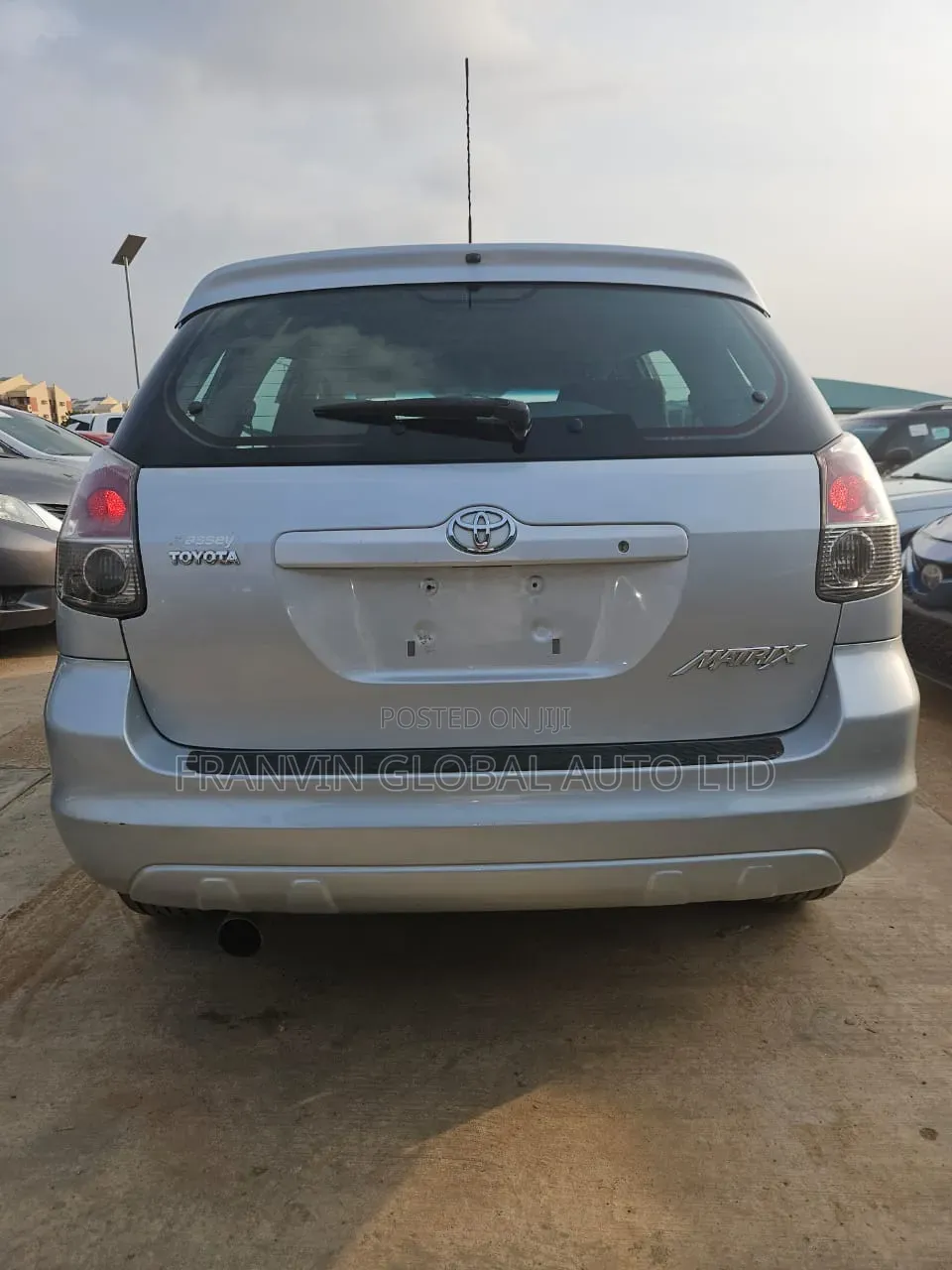 Toyota Matrix Hatchback FWD (1.8L 4cyl 5M) 2008 Silver