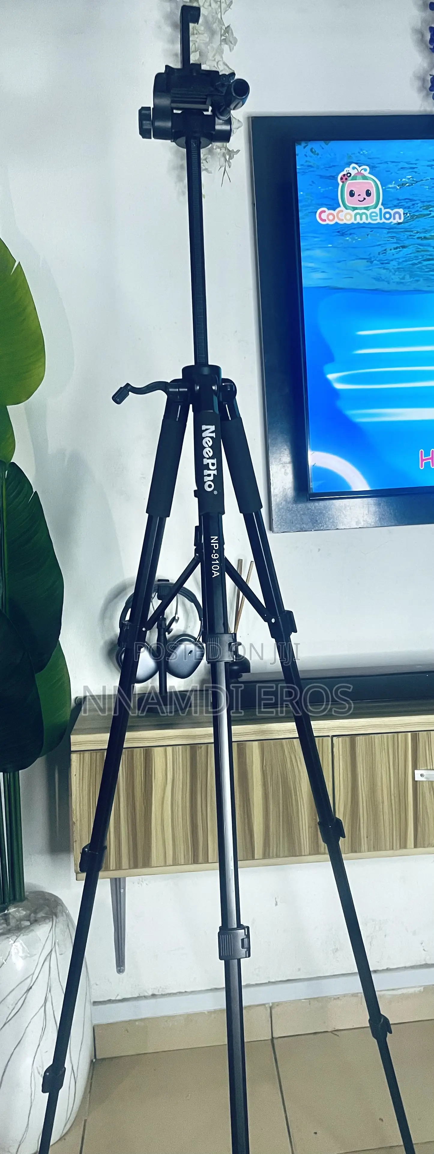 Neepho NP-910A 2m (6 Feet)Camera Smart Phone Tripod Pro Heavy Duty