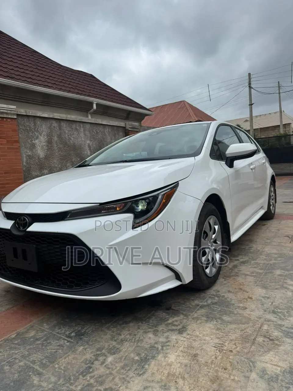 Toyota Corolla LE 2022 White