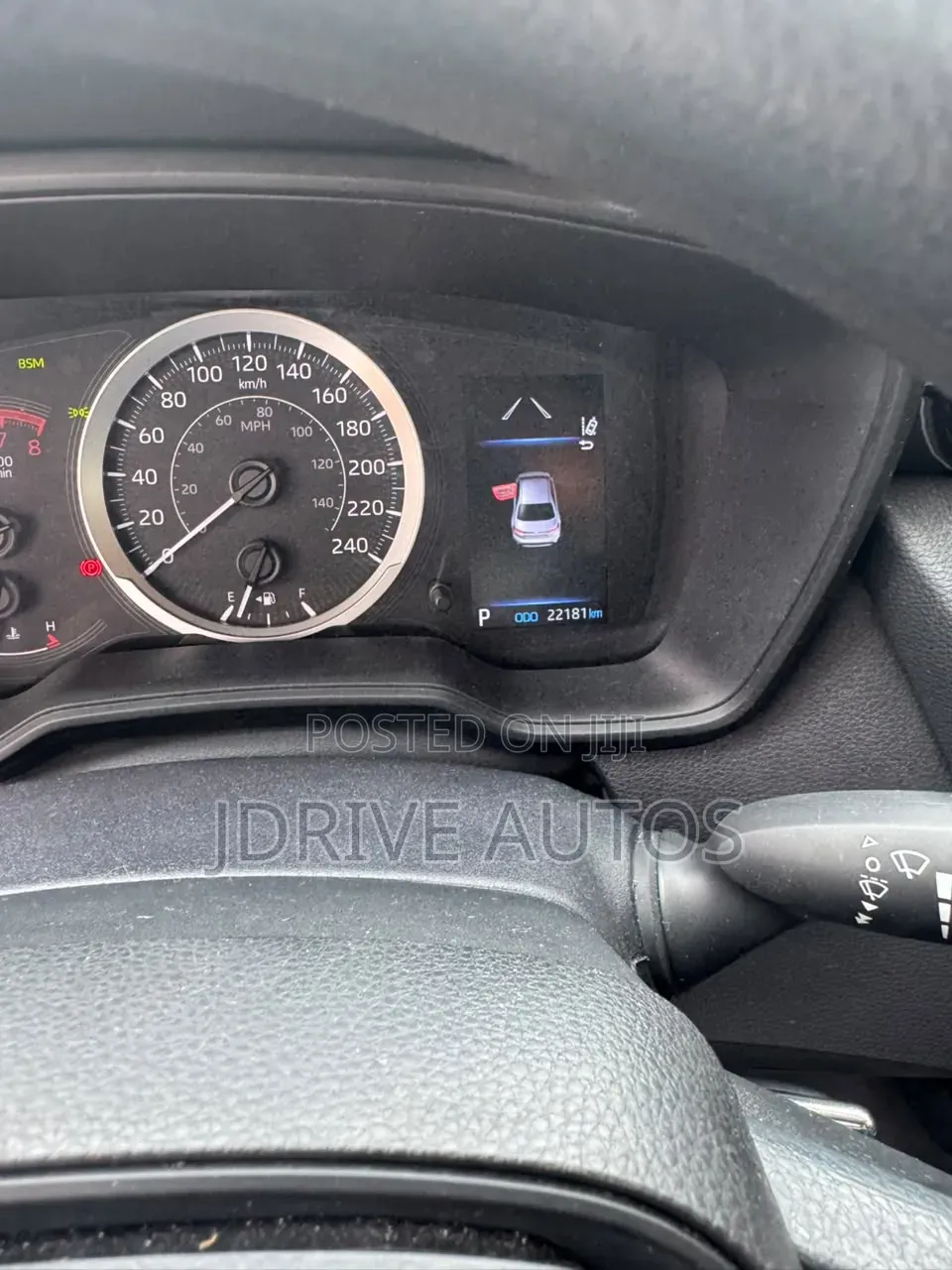 Toyota Corolla LE 2022 White