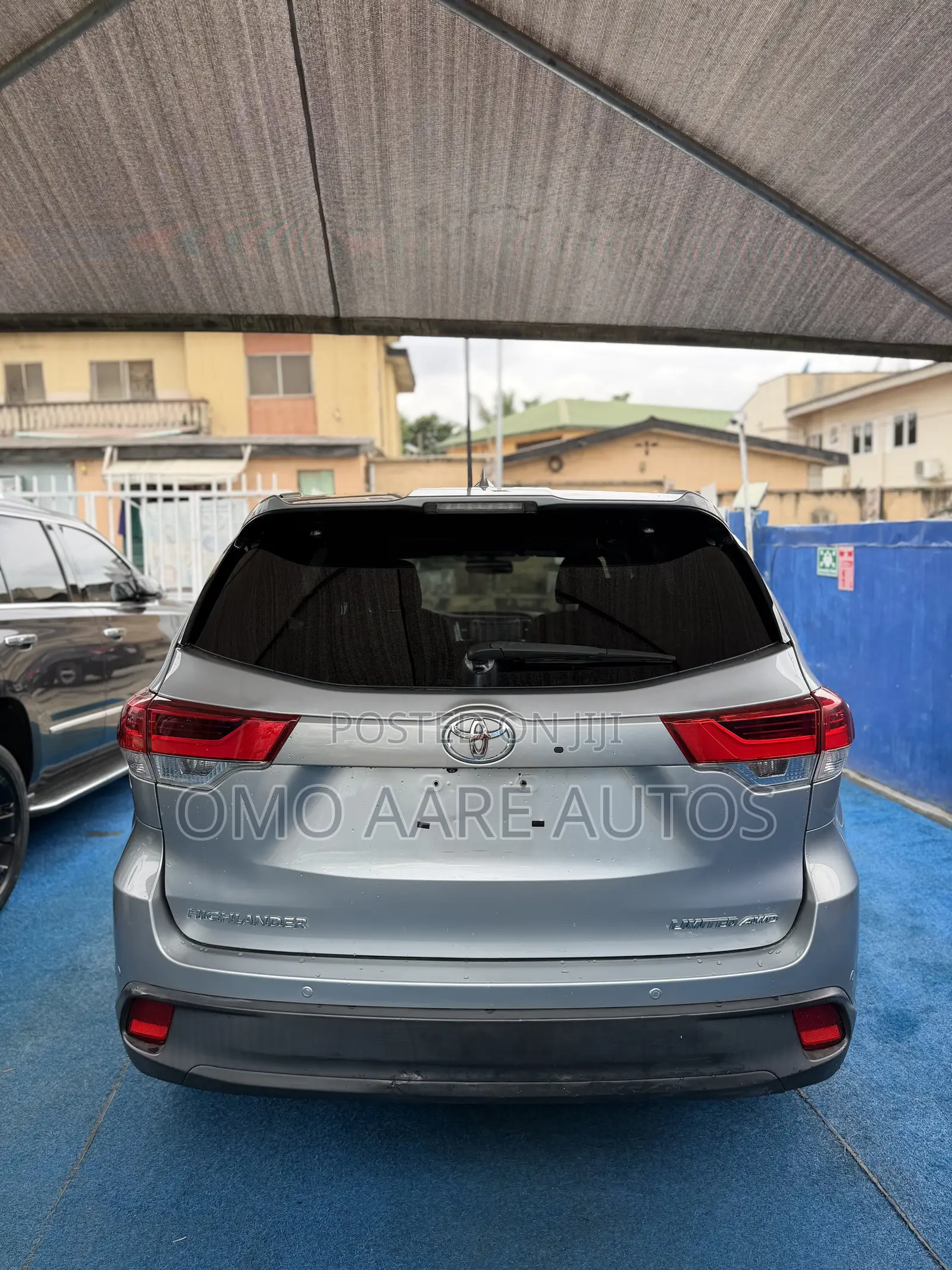 Toyota Highlander Limited 4dr SUV AWD (3.5L 6cyl 6A) 2015 Gray