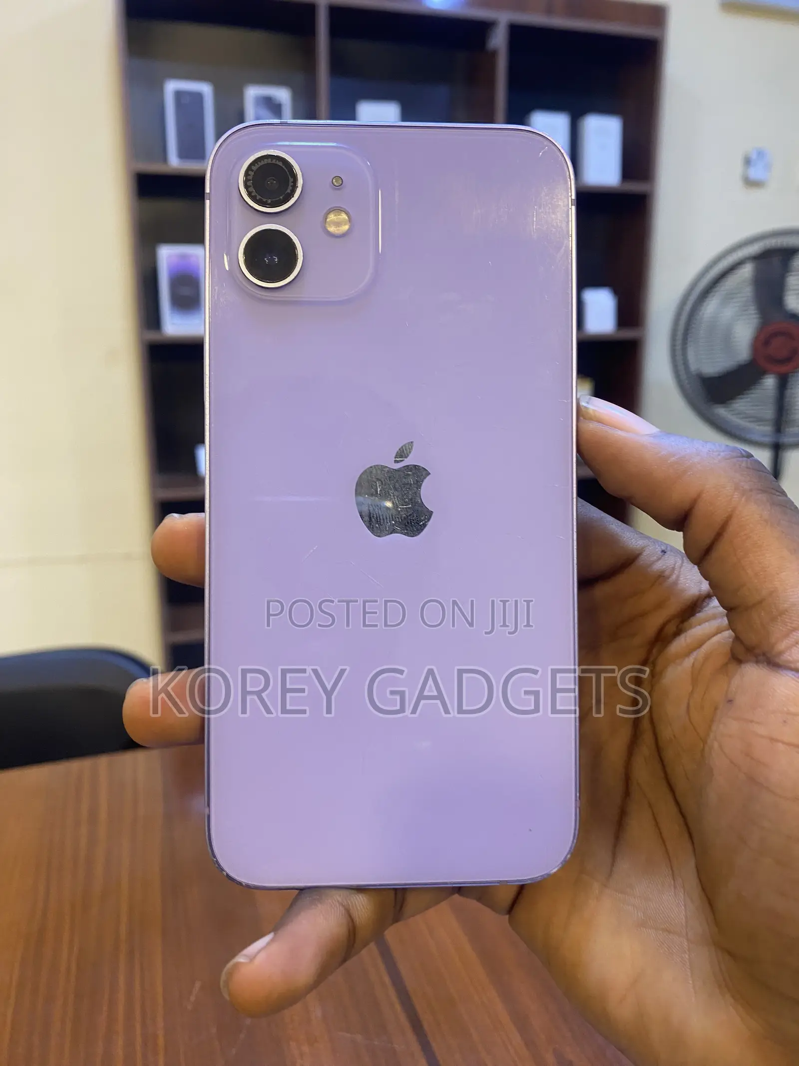 Apple iPhone 12 64 GB Purple