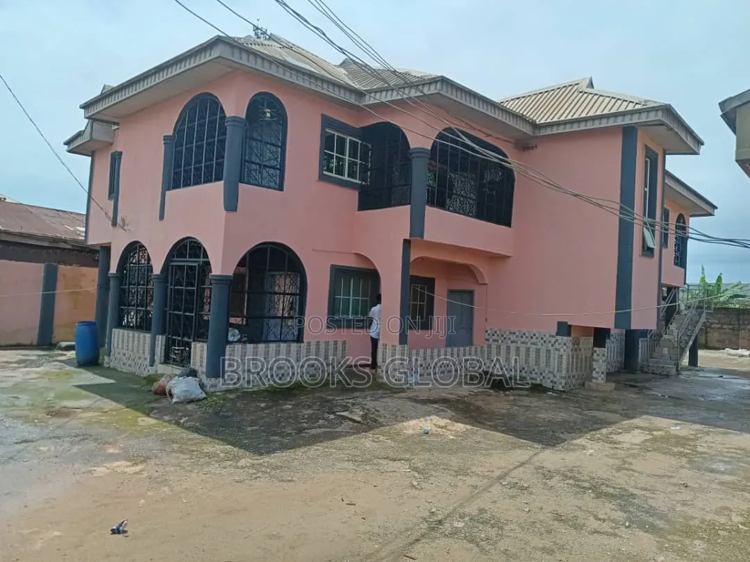 3bdrm Block of Flats in Benin City for sale