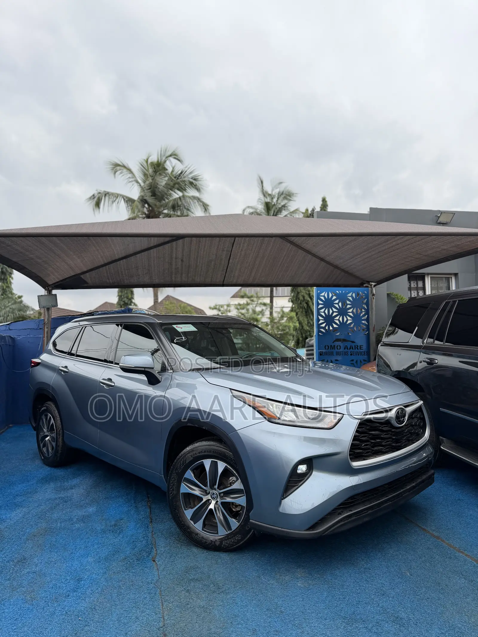 Toyota Highlander XLE FWD 2020 Gray
