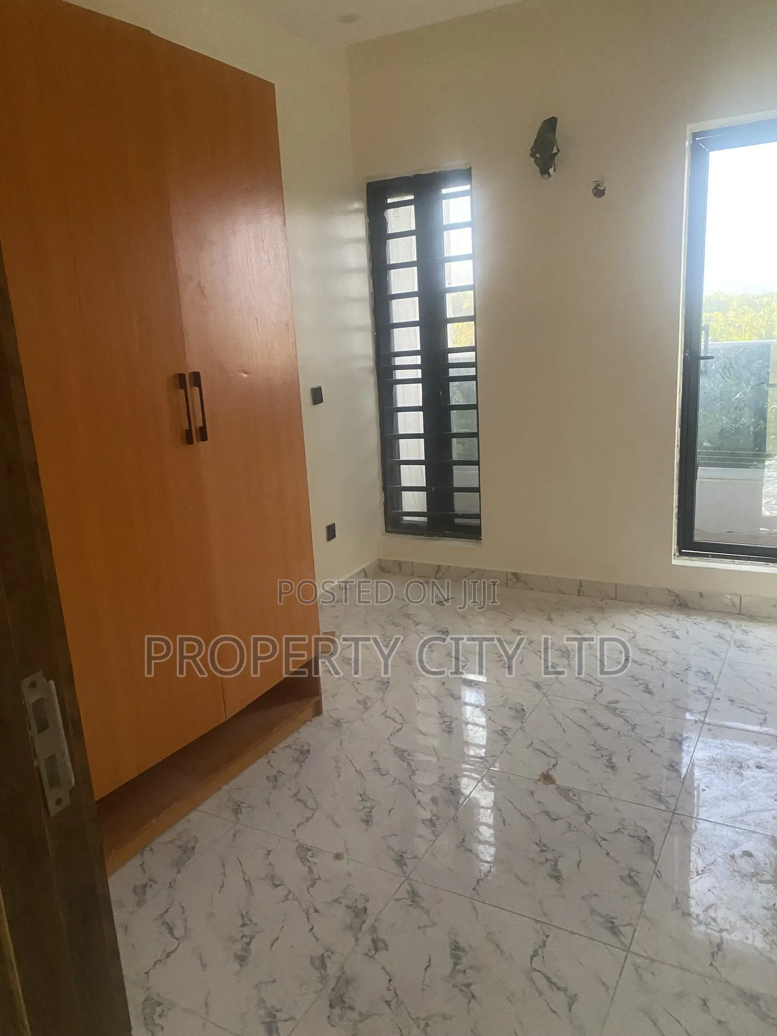 3bdrm Apartment in Ajayi Apata Estate, Awoyaya for rent
