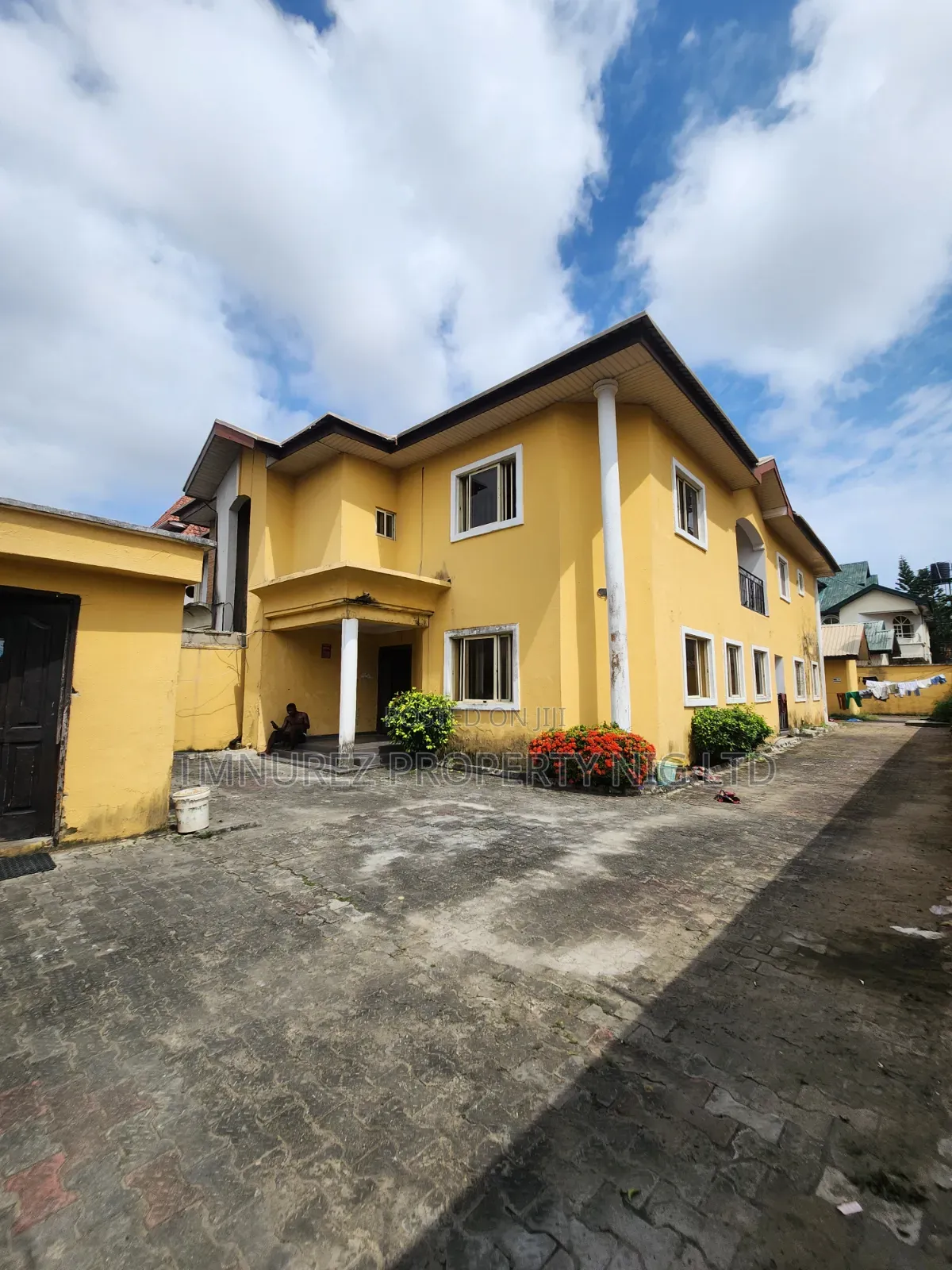4bdrm Duplex in Lekki Phase 1 for rent