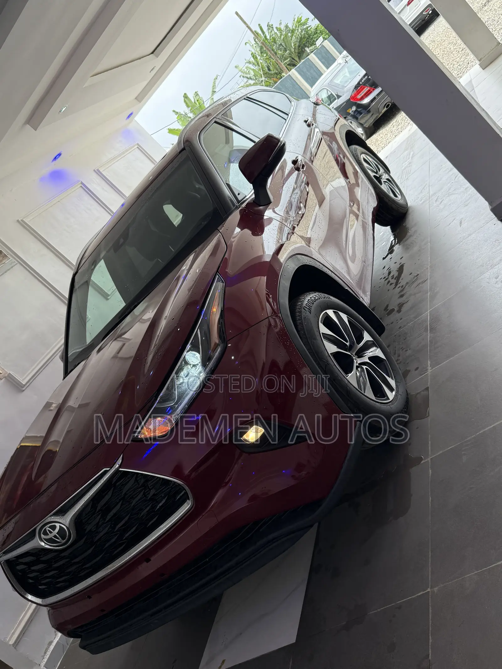 Toyota Highlander XLE AWD 2023 Red