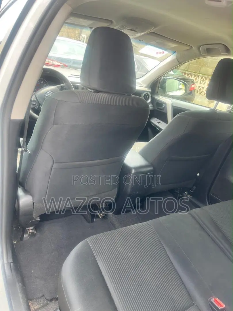Toyota RAV4 2017 White