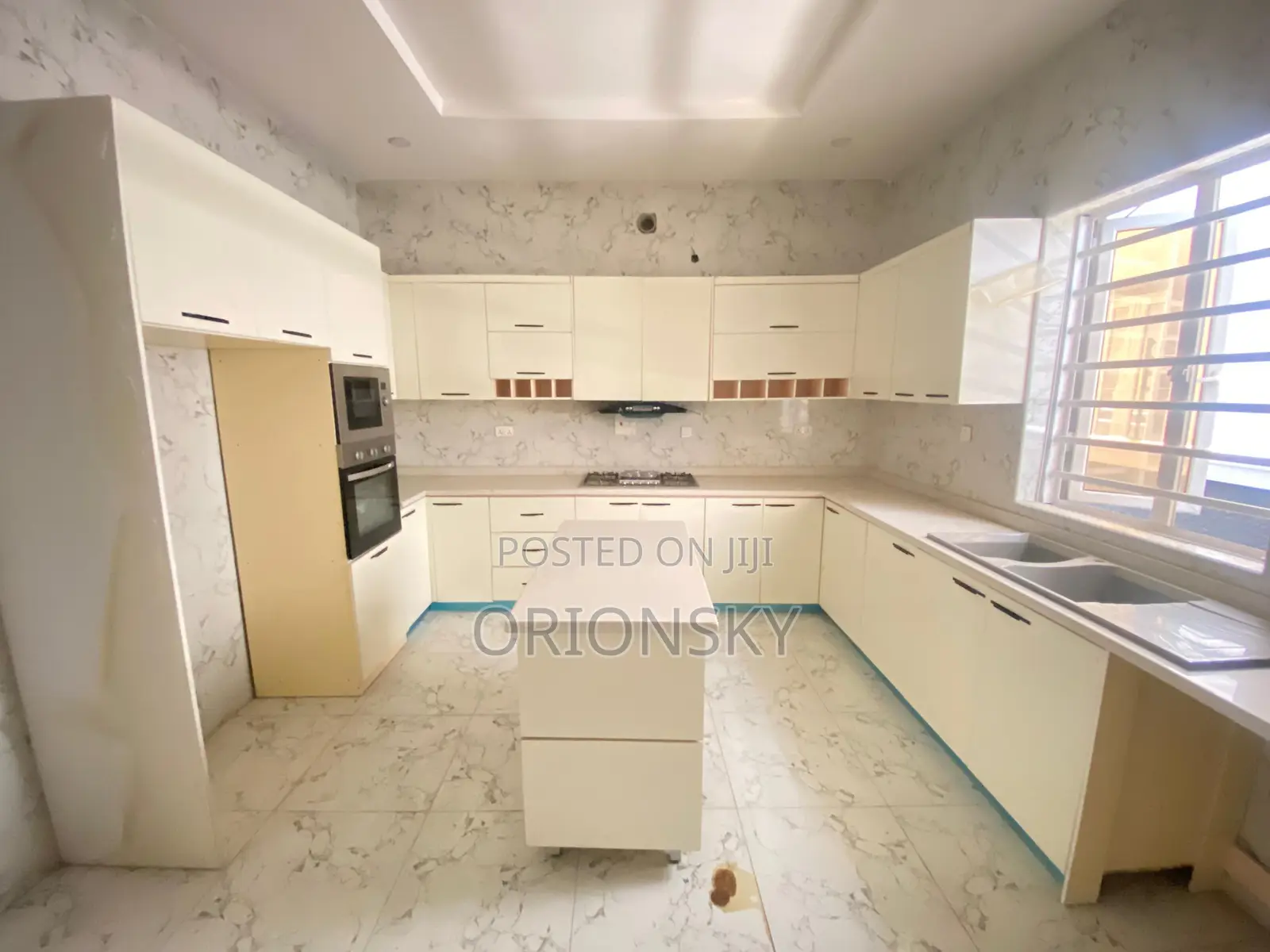 4bdrm Duplex in Ikota for sale