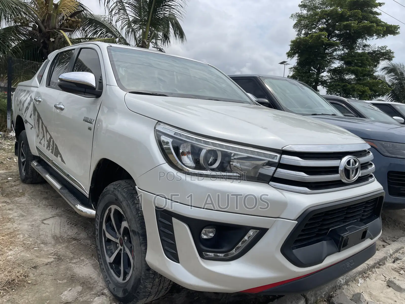 Toyota Hilux Revo Double Cab Deisel 2.4 RWD 2018 White