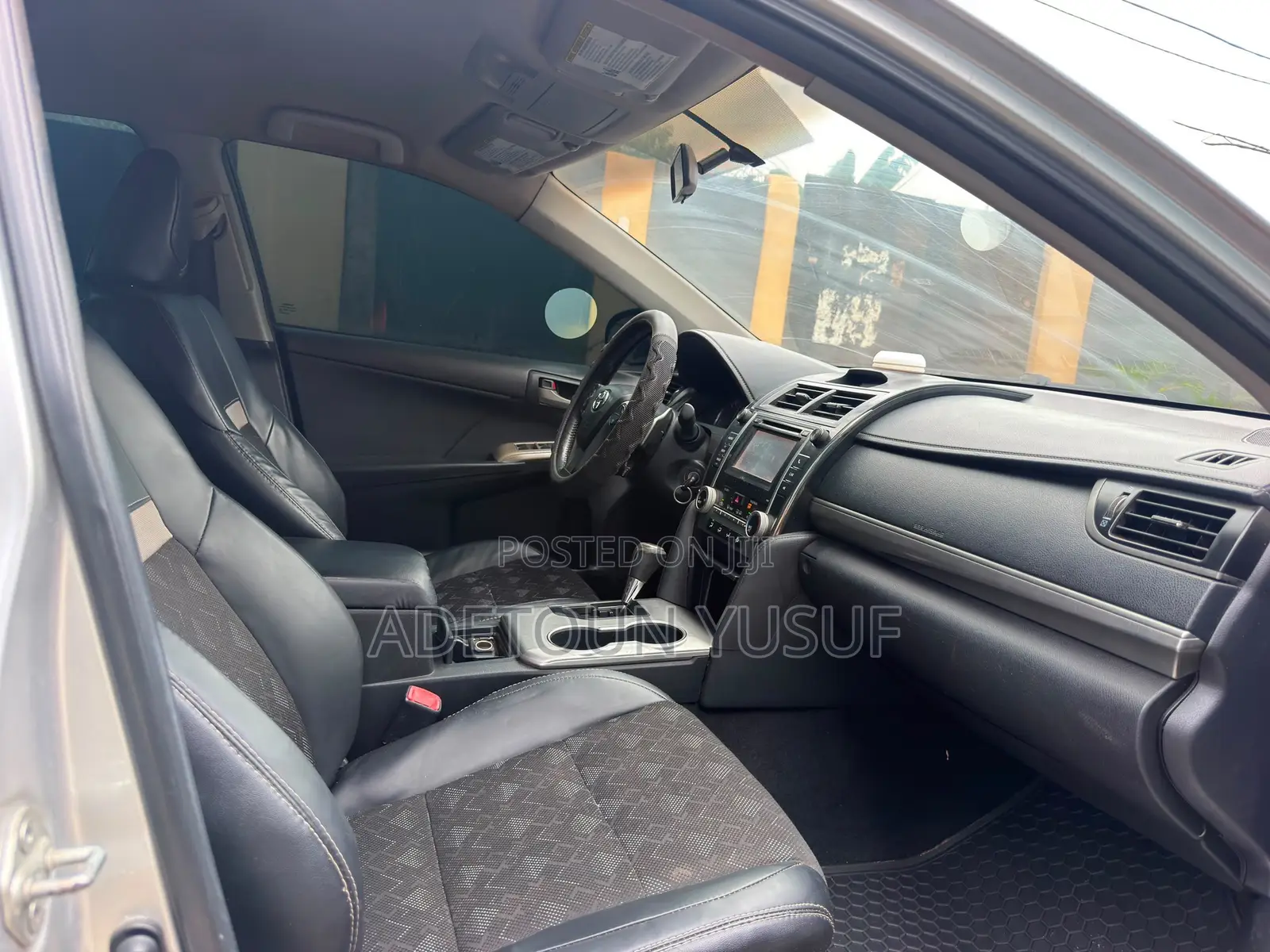 Toyota Camry SE 4dr Sedan (2.5L 4cyl 6A) 2013 Silver