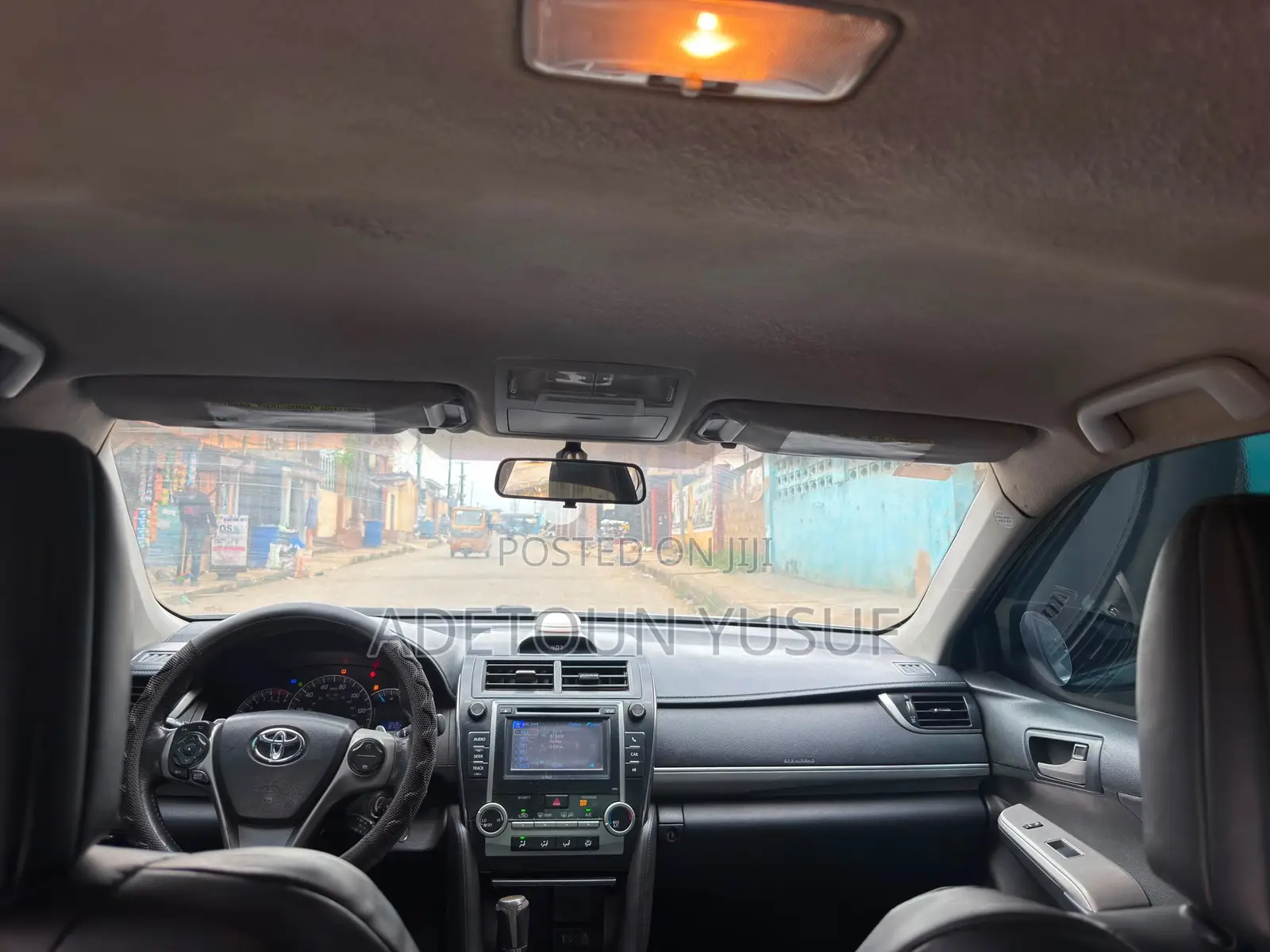 Toyota Camry SE 4dr Sedan (2.5L 4cyl 6A) 2013 Silver