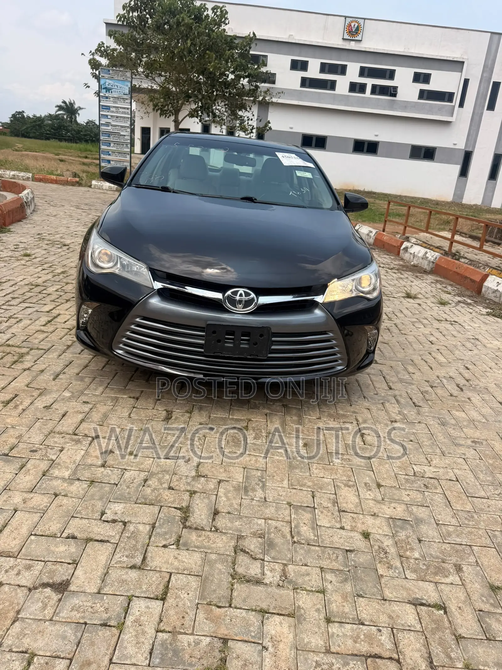 Toyota Camry 2016 Black