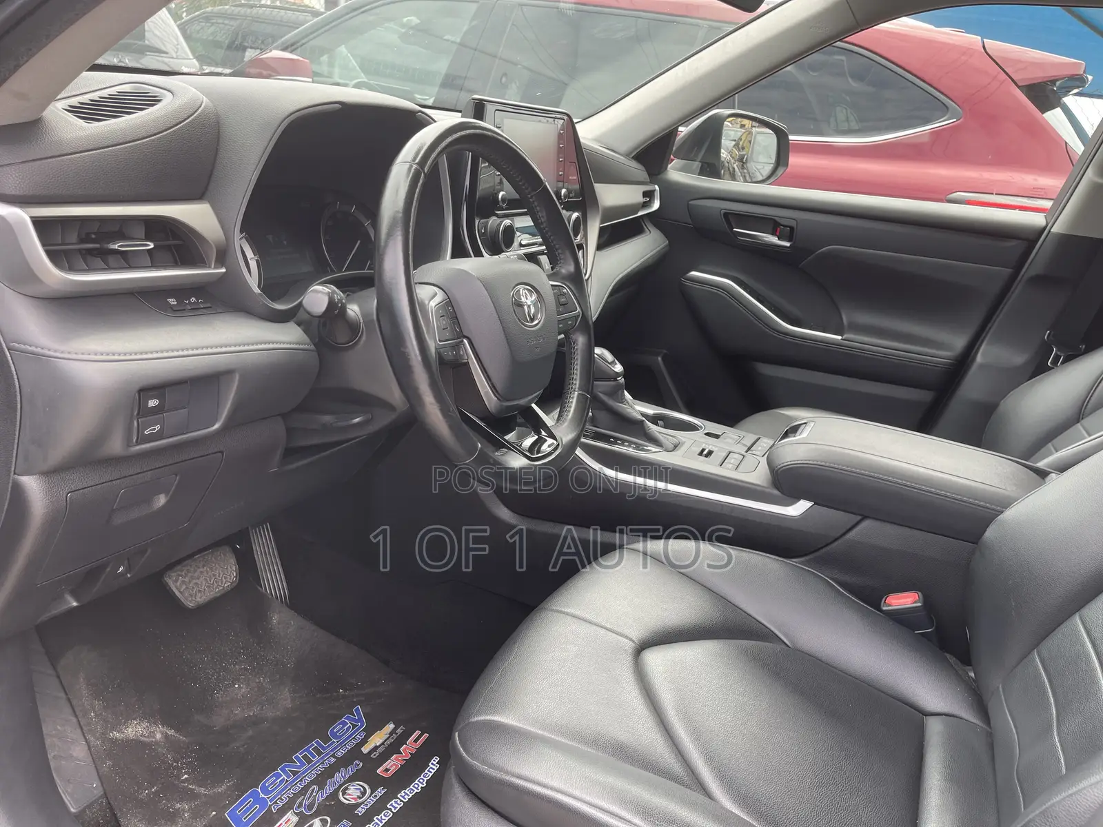 Toyota Highlander XLE 4x2 V6 (3.5L 6cyl 8A) 2017 Gray