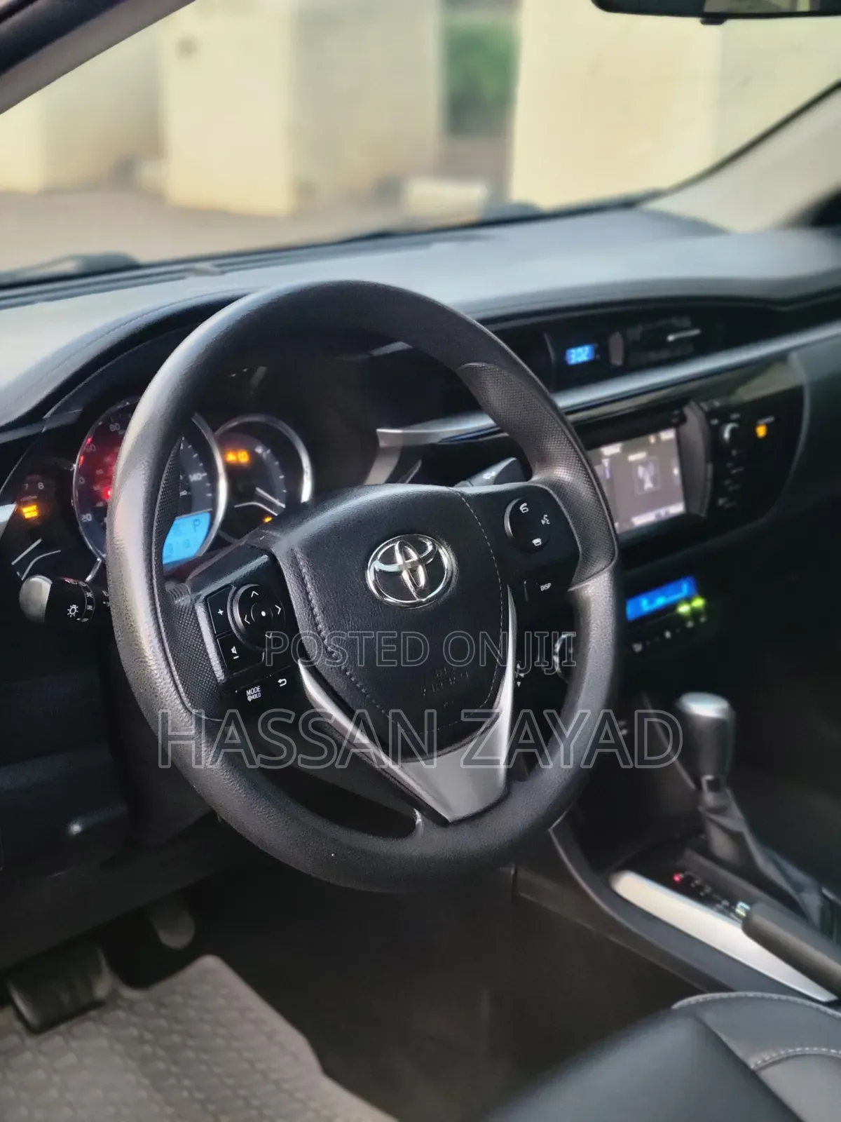 Toyota Corolla 2015 Gray