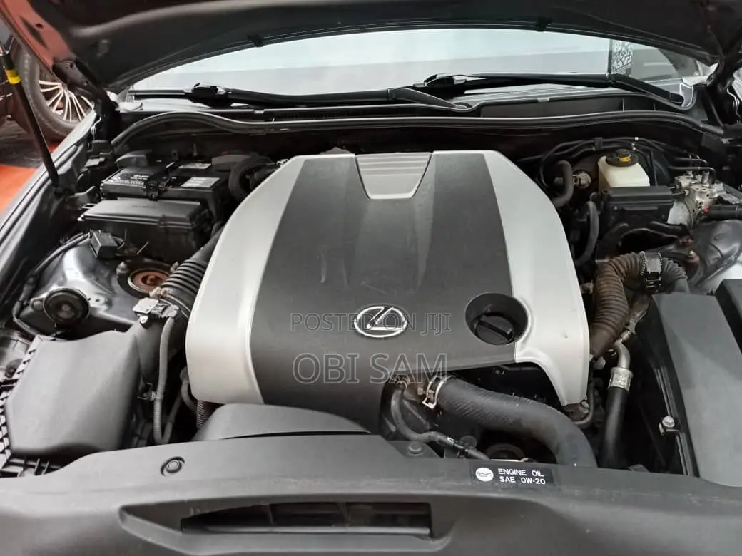 Lexus IS 300 AWD 2016