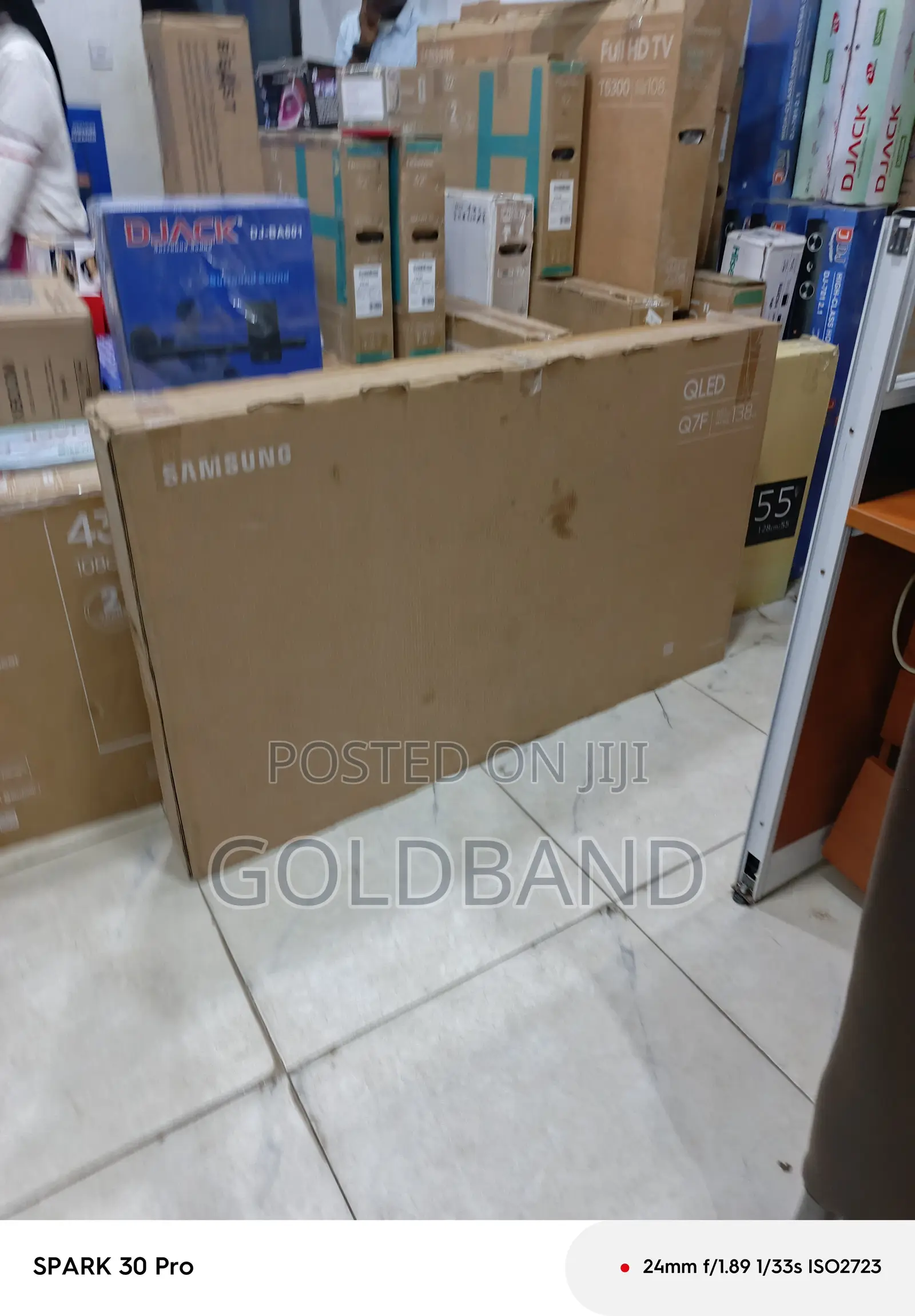 Samsung 55-Inch QLED Smart TV – Brilliant Picture Quality