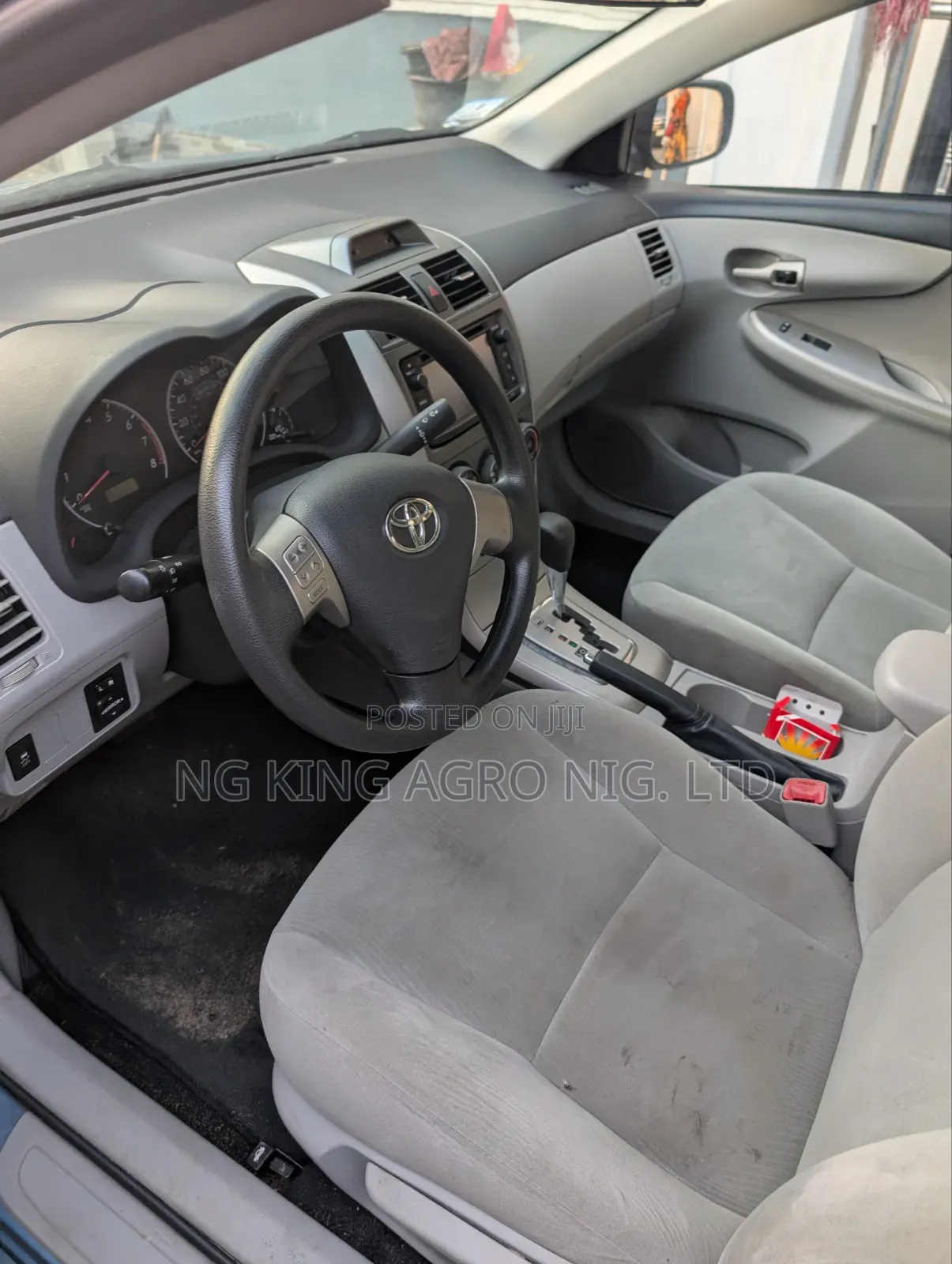 Toyota Corolla LE 4dr Sedan (1.8L 4cyl 4A) 2013 Blue