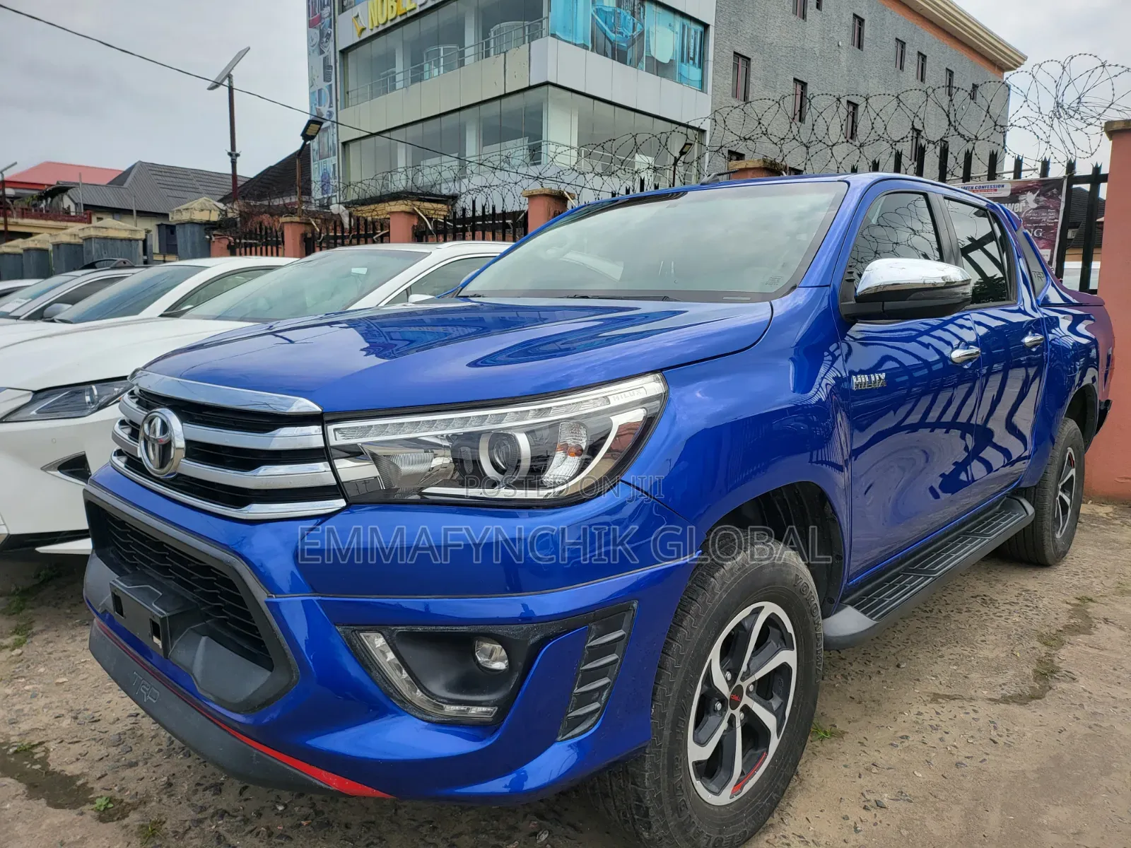 Toyota Hilux 2019 Blue