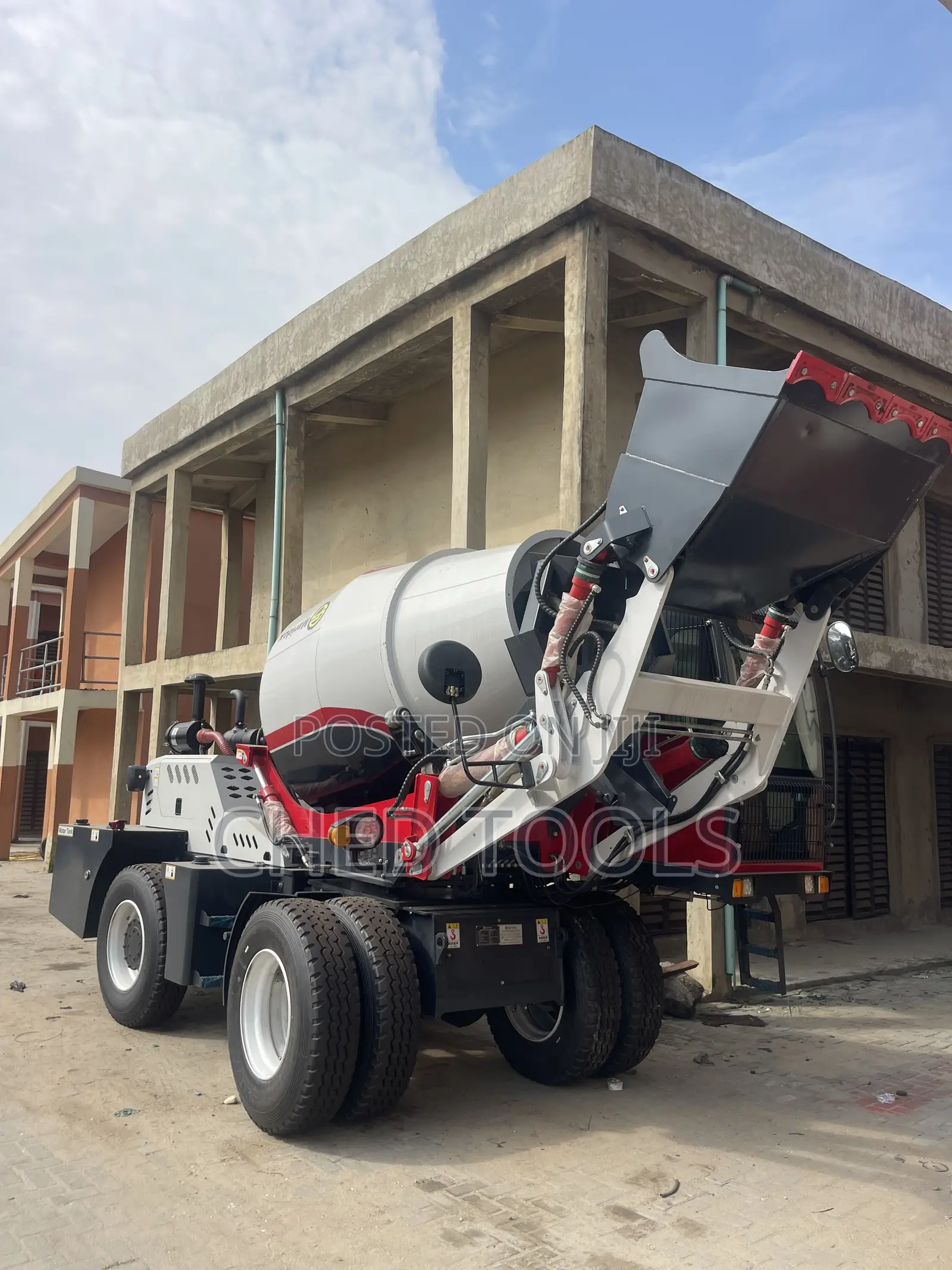 Mobile Concrete Mixer 4cubic
