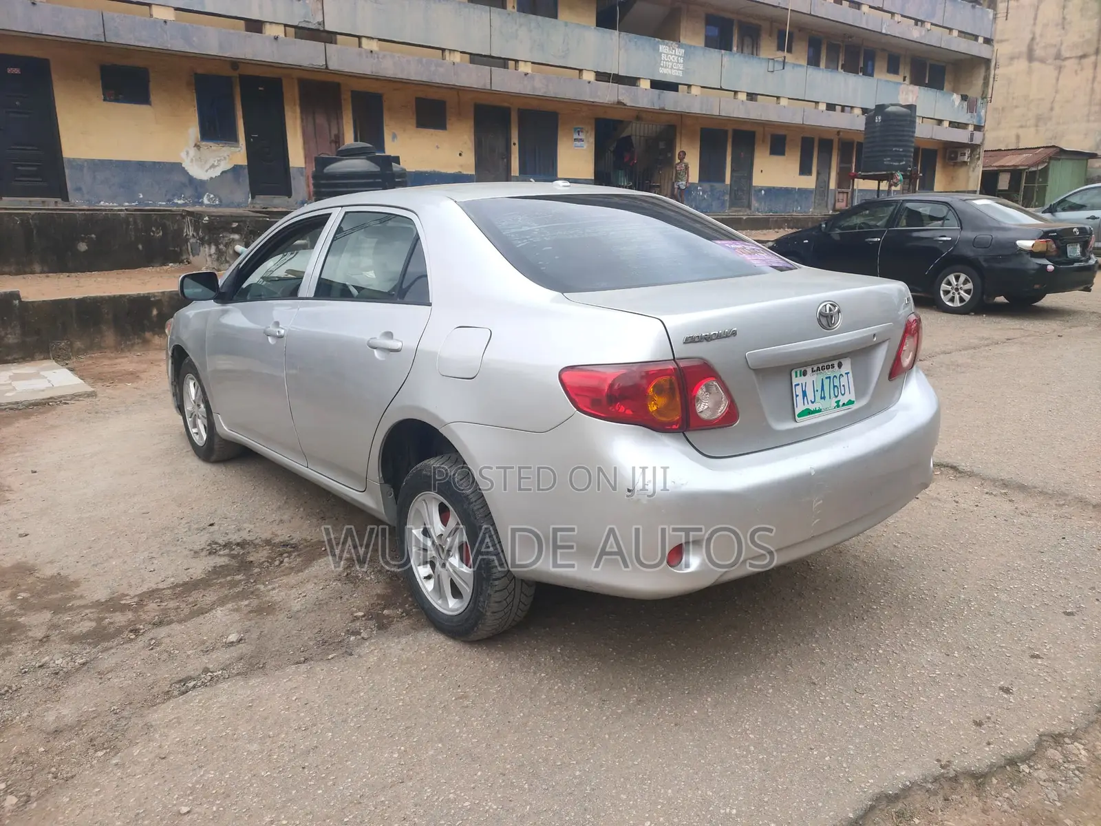 Toyota Corolla LE 4dr Sedan (1.8L 4 cyl 4A) 2009 Silver