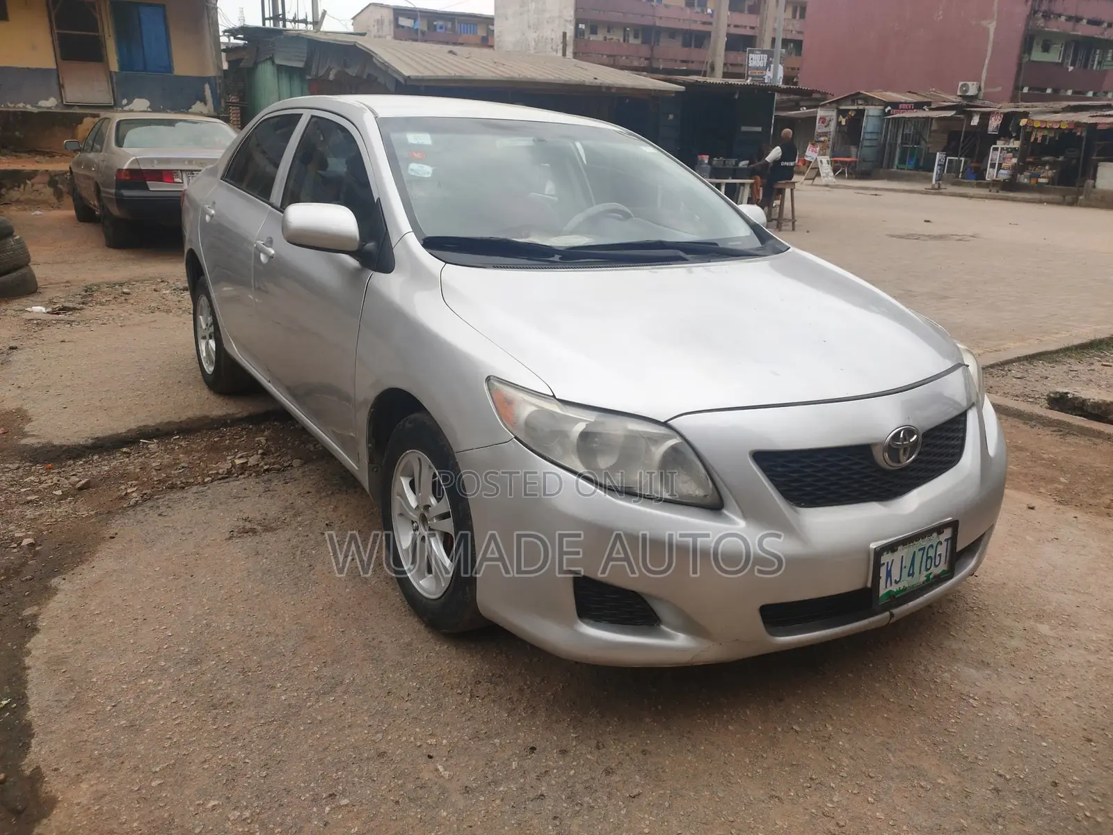Toyota Corolla LE 4dr Sedan (1.8L 4 cyl 4A) 2009 Silver