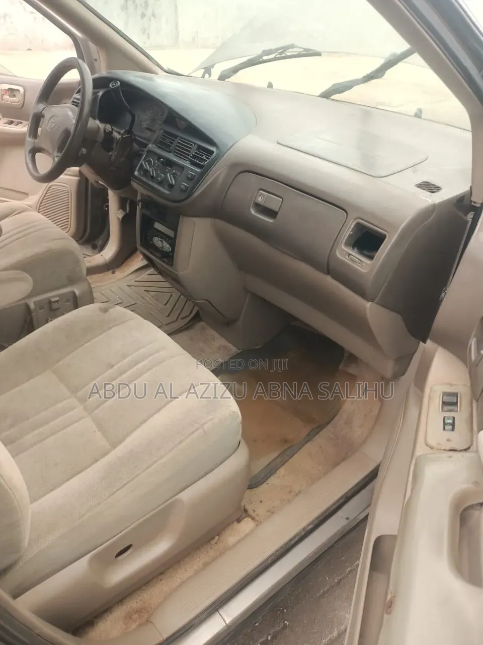 Toyota Sienna 2000 Brown
