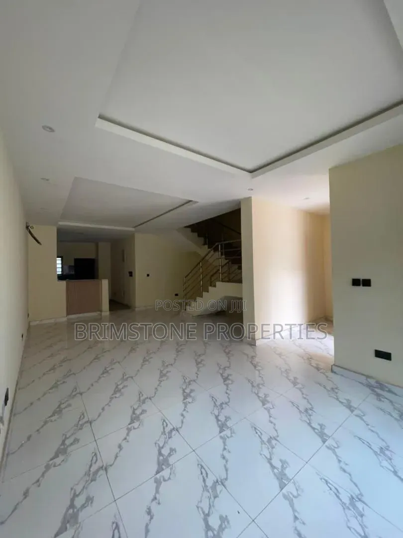 Furnished 2bdrm Duplex in Ogombo for rent
