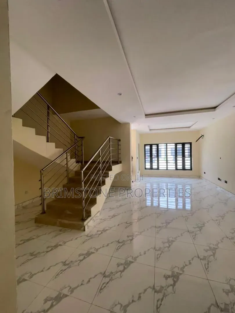 Furnished 2bdrm Duplex in Ogombo for rent