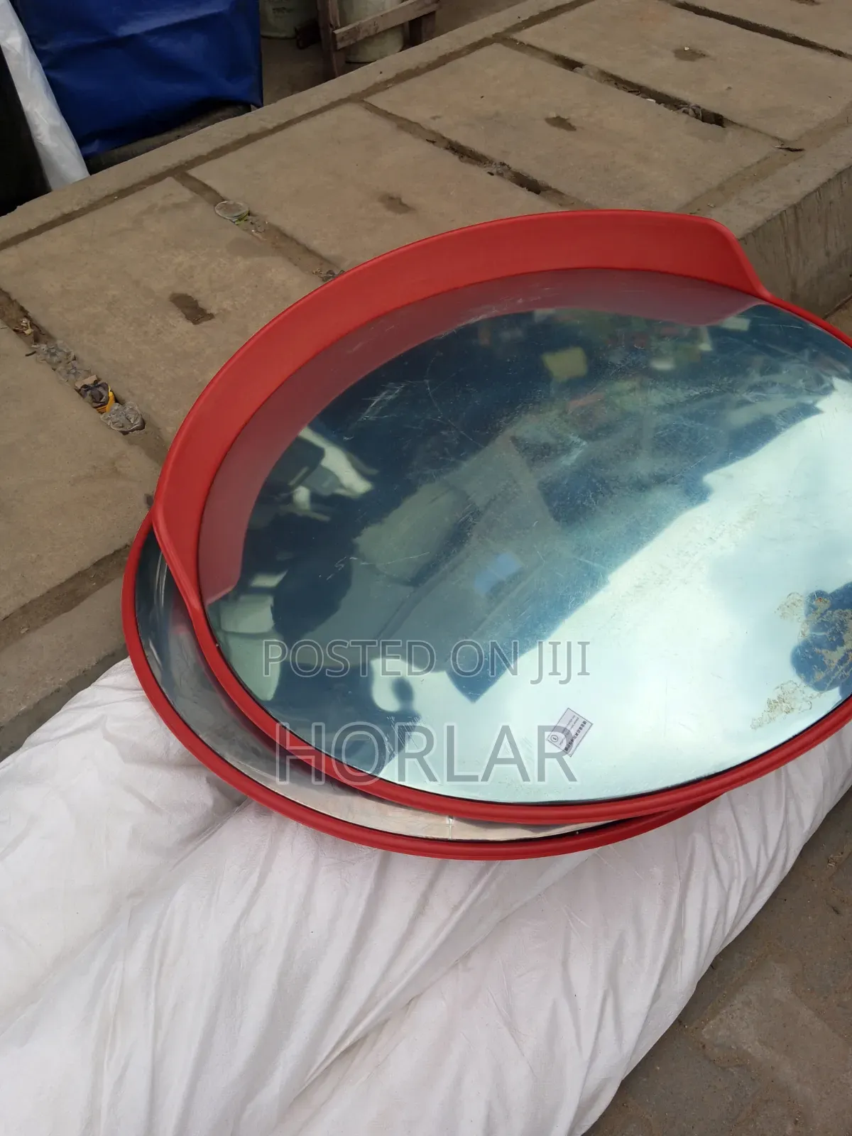 Convex Mirror