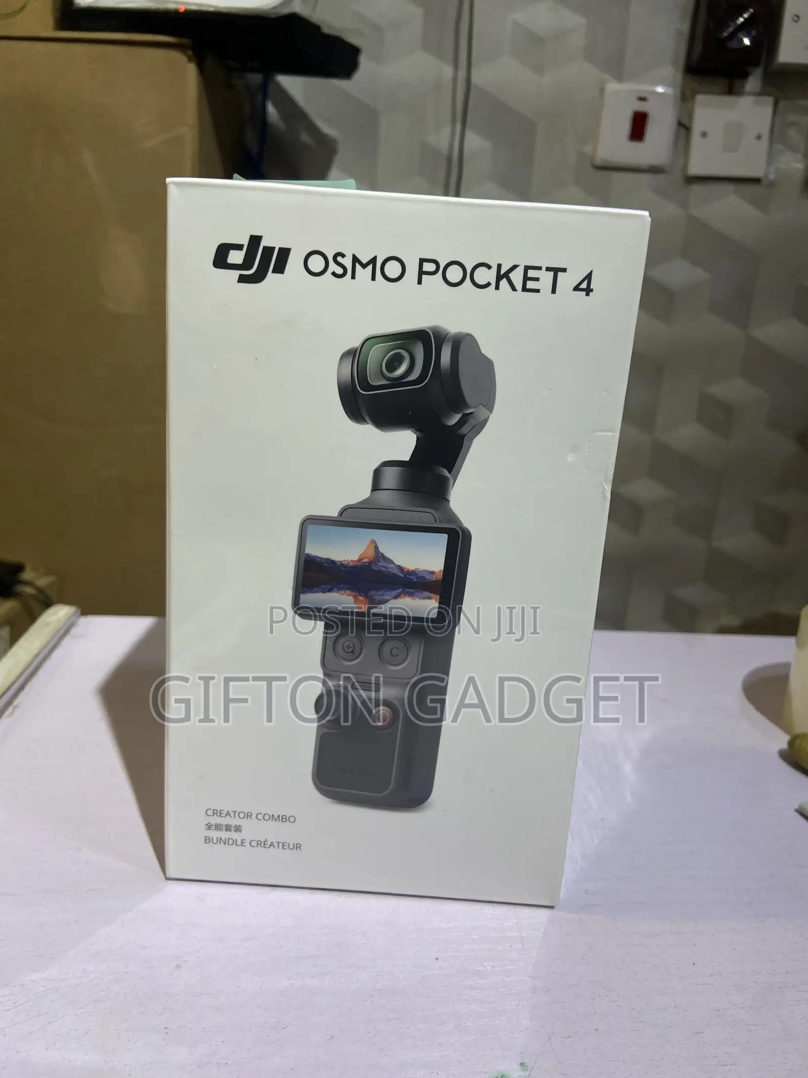 DJI Osmo Pocket 4 Creator Combo Pocket Gimbal Camera
