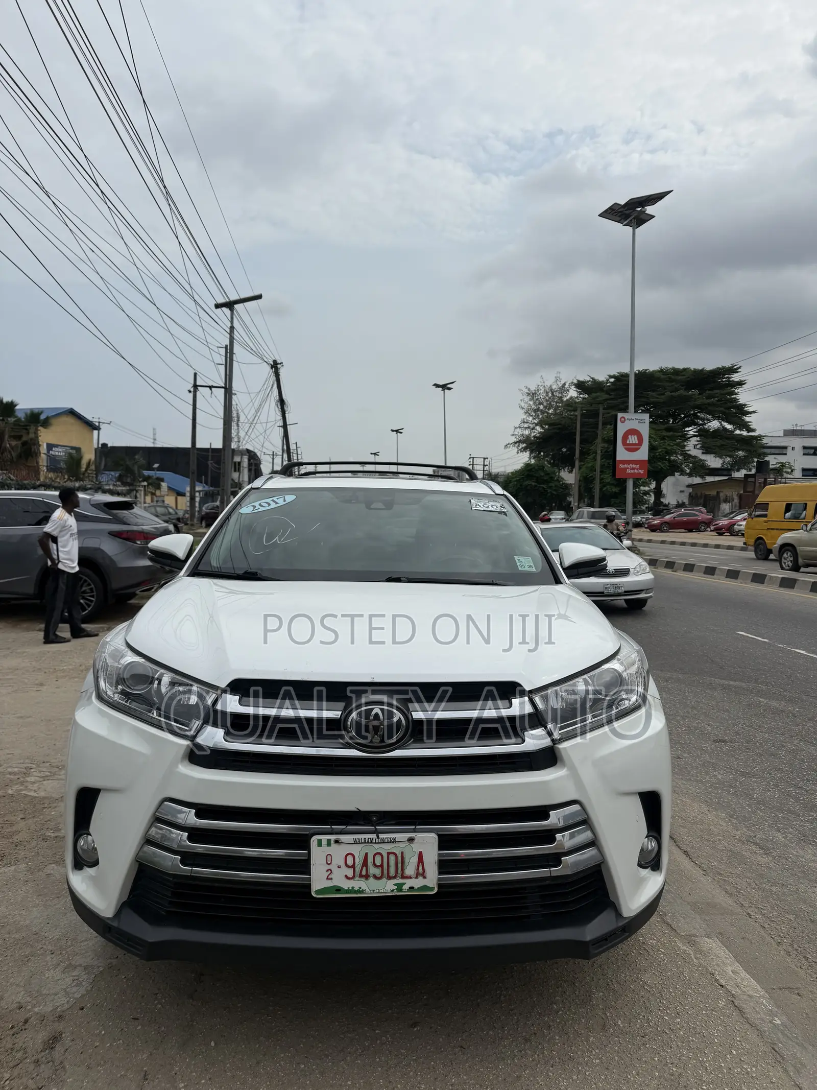 Toyota Highlander Limited Platinum 4x2 V6 (3.5L 6cyl 8A) 2018 White