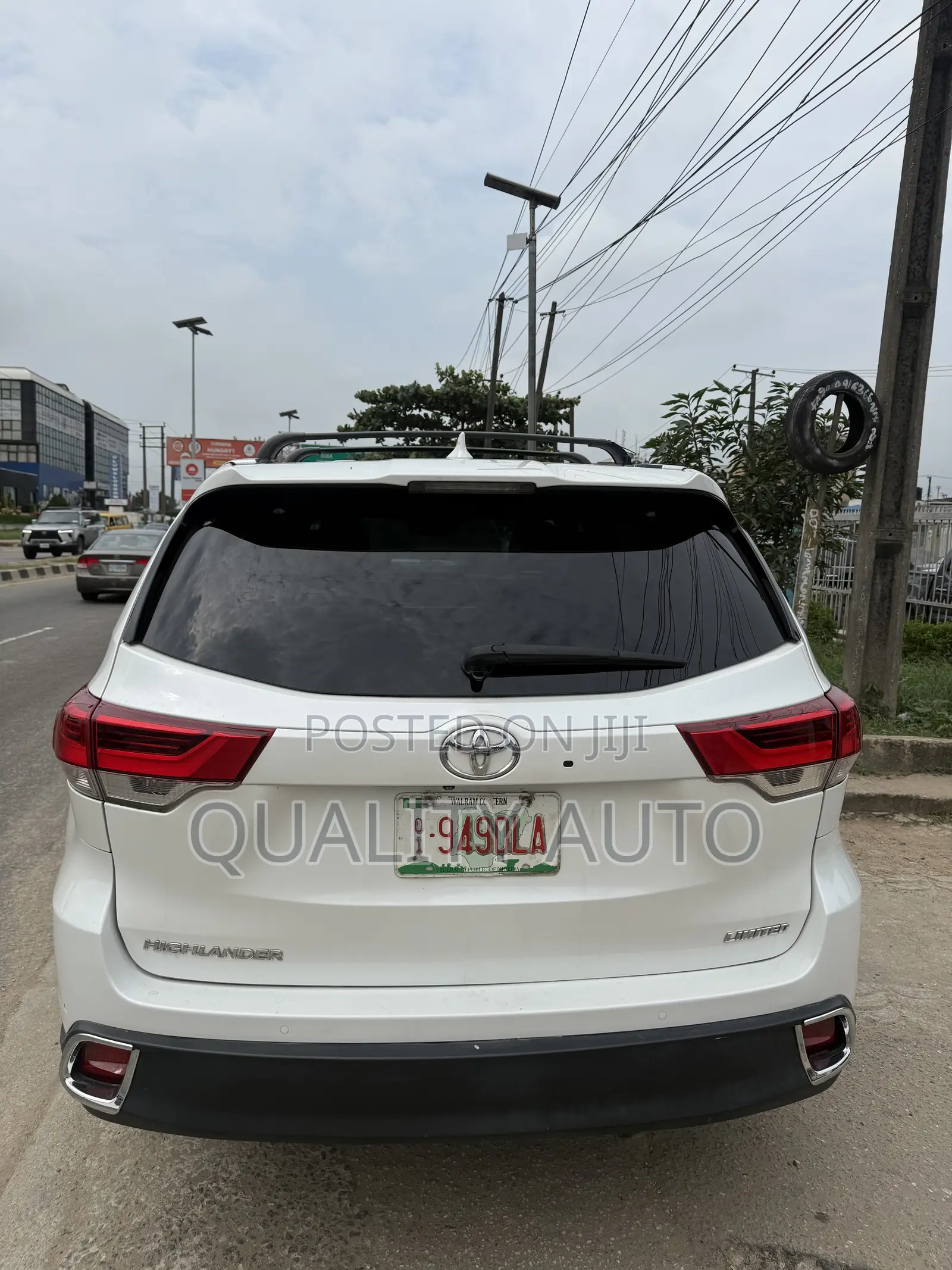 Toyota Highlander Limited Platinum 4x2 V6 (3.5L 6cyl 8A) 2018 White